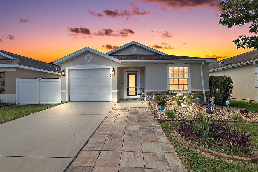 Property photo for 12446 NE 52ND LOOP, Oxford, FL