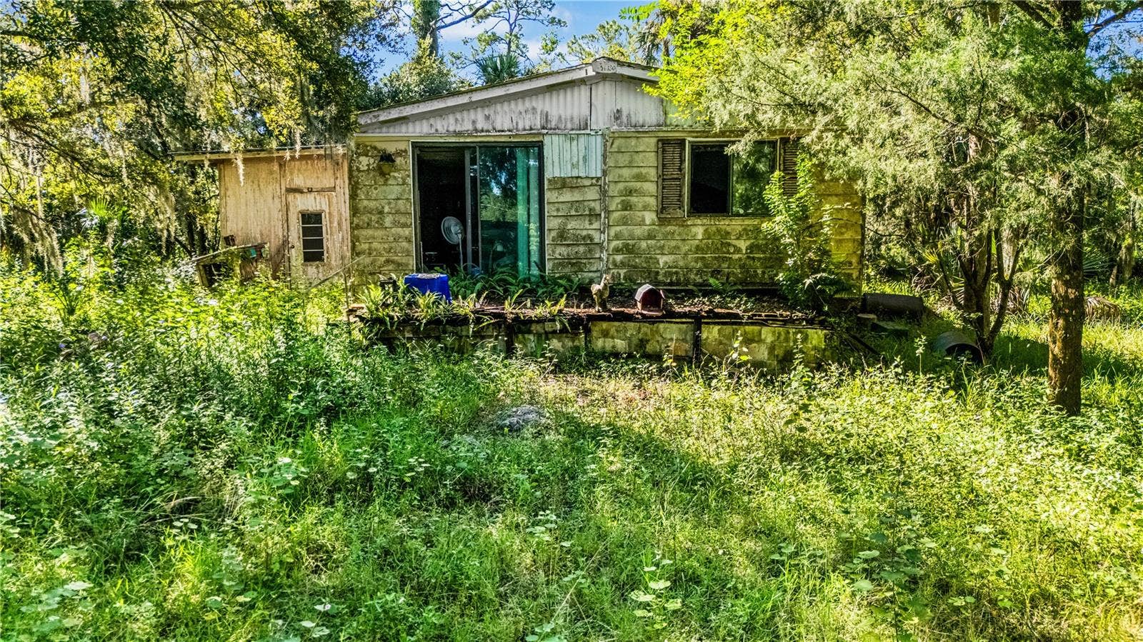 1707 KIMMIE KAY DRIVE, Geneva, FL 32732 Existing structure. Use, condition and permit status have not been verified.