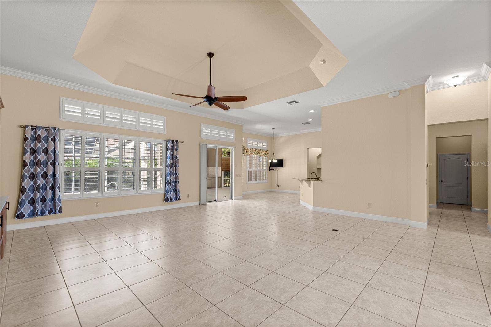 LIVING ROOM.