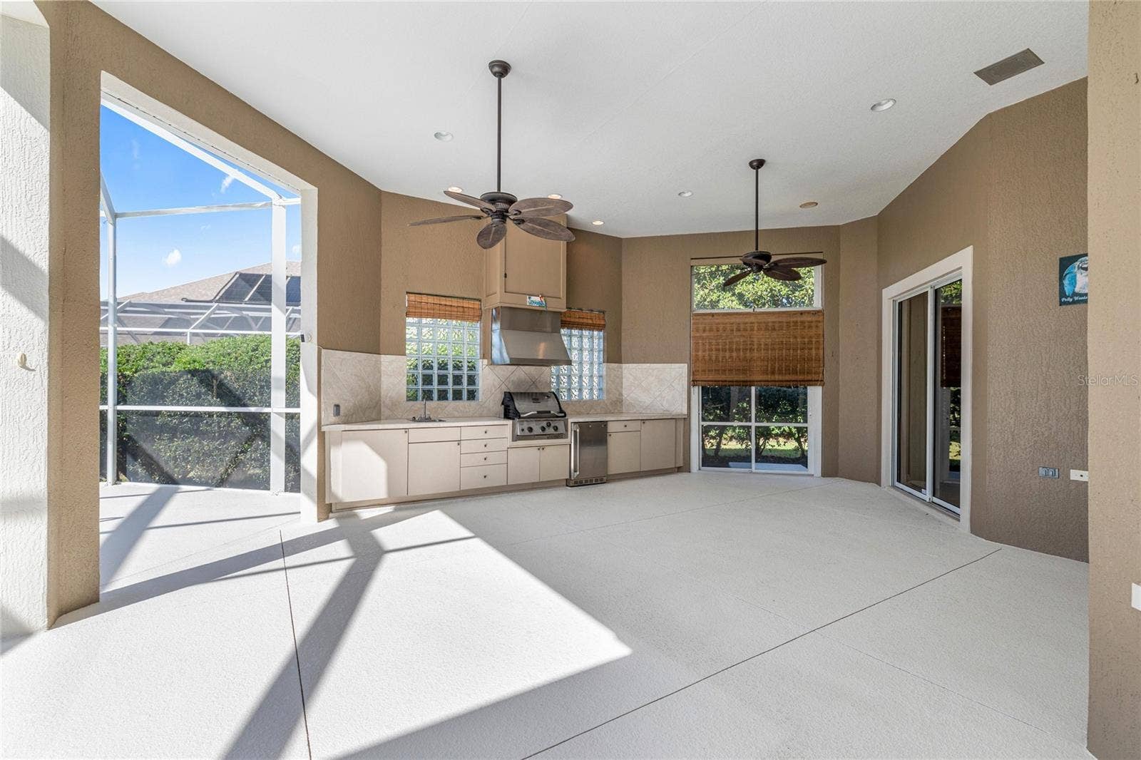 Outdoor kitchen