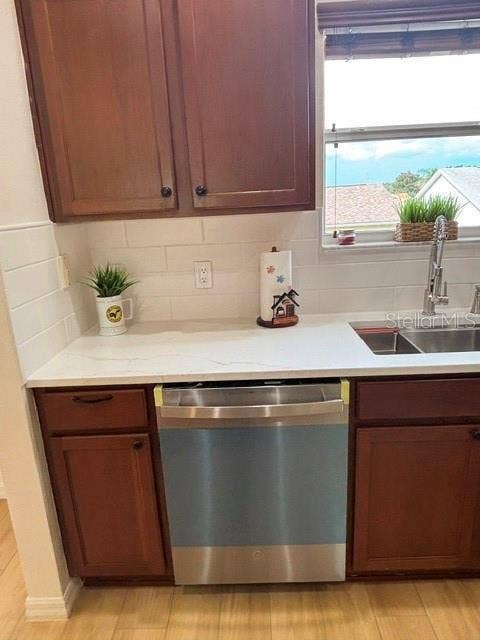 287 MERCER WAY, The Villages, FL 32162 Brand new dishwasher still in the wrapper