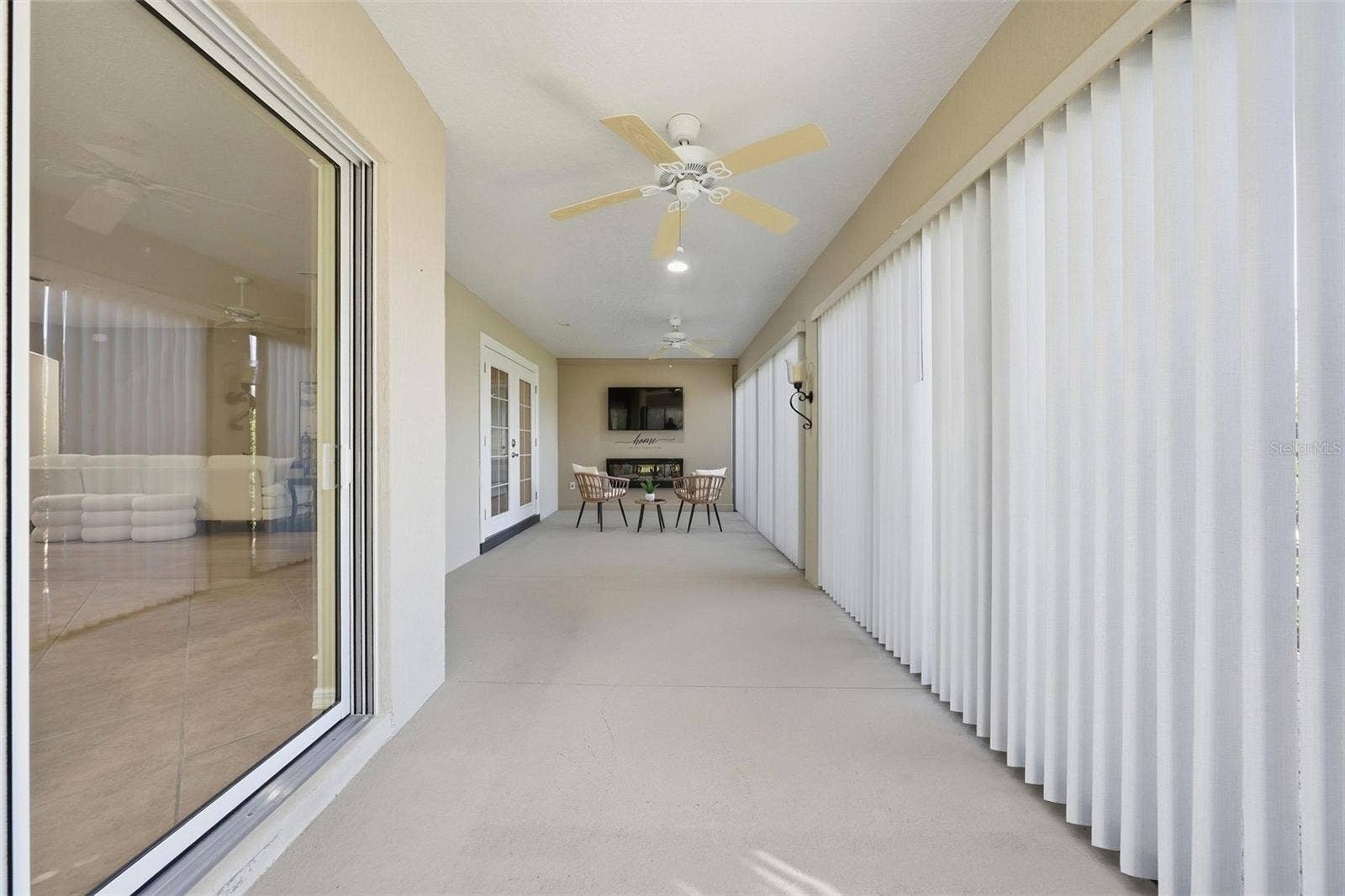 1385 HACKBERRY PLACE, The Villages, FL 32163 1385 HACKBERRY PLACE, The Villages, FL 32163