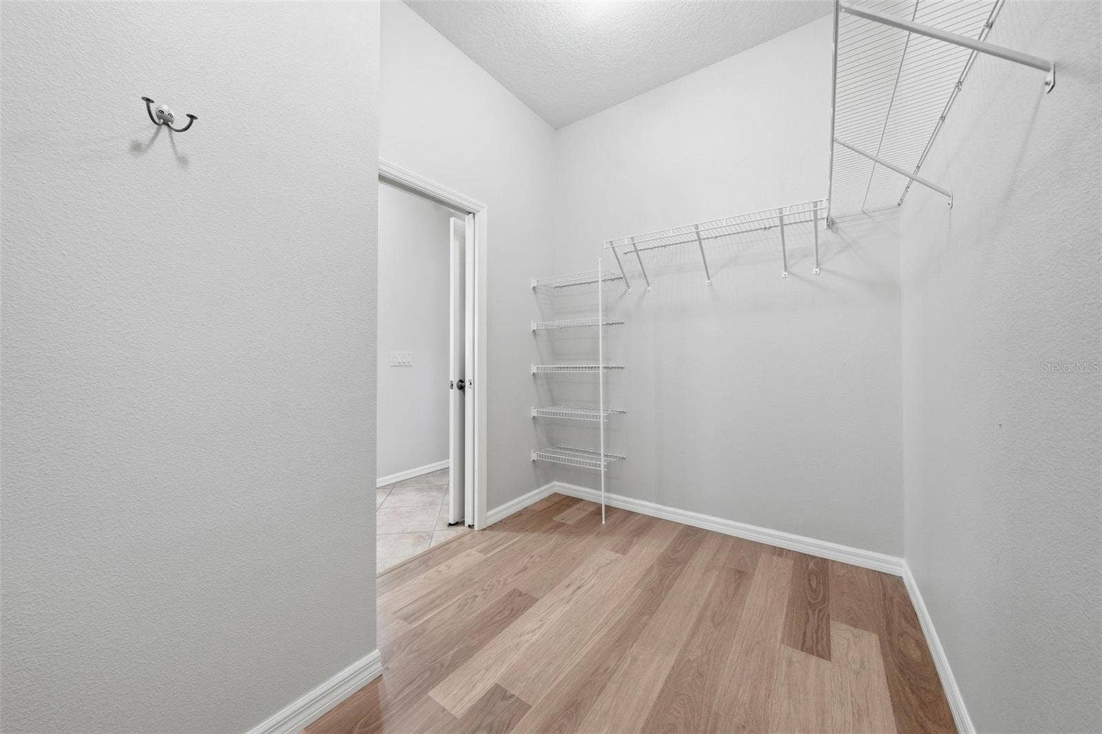 1385 HACKBERRY PLACE, The Villages, FL 32163 1385 HACKBERRY PLACE, The Villages, FL 32163
