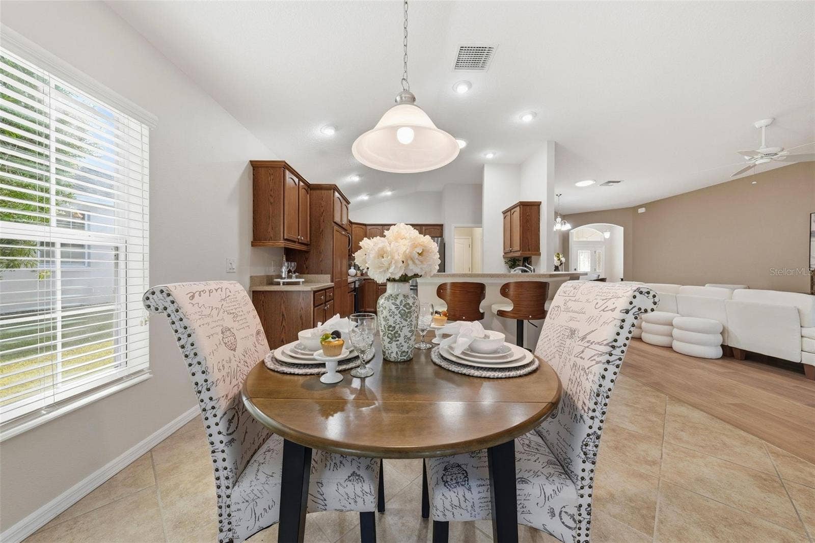 1385 HACKBERRY PLACE, The Villages, FL 32163 1385 HACKBERRY PLACE, The Villages, FL 32163