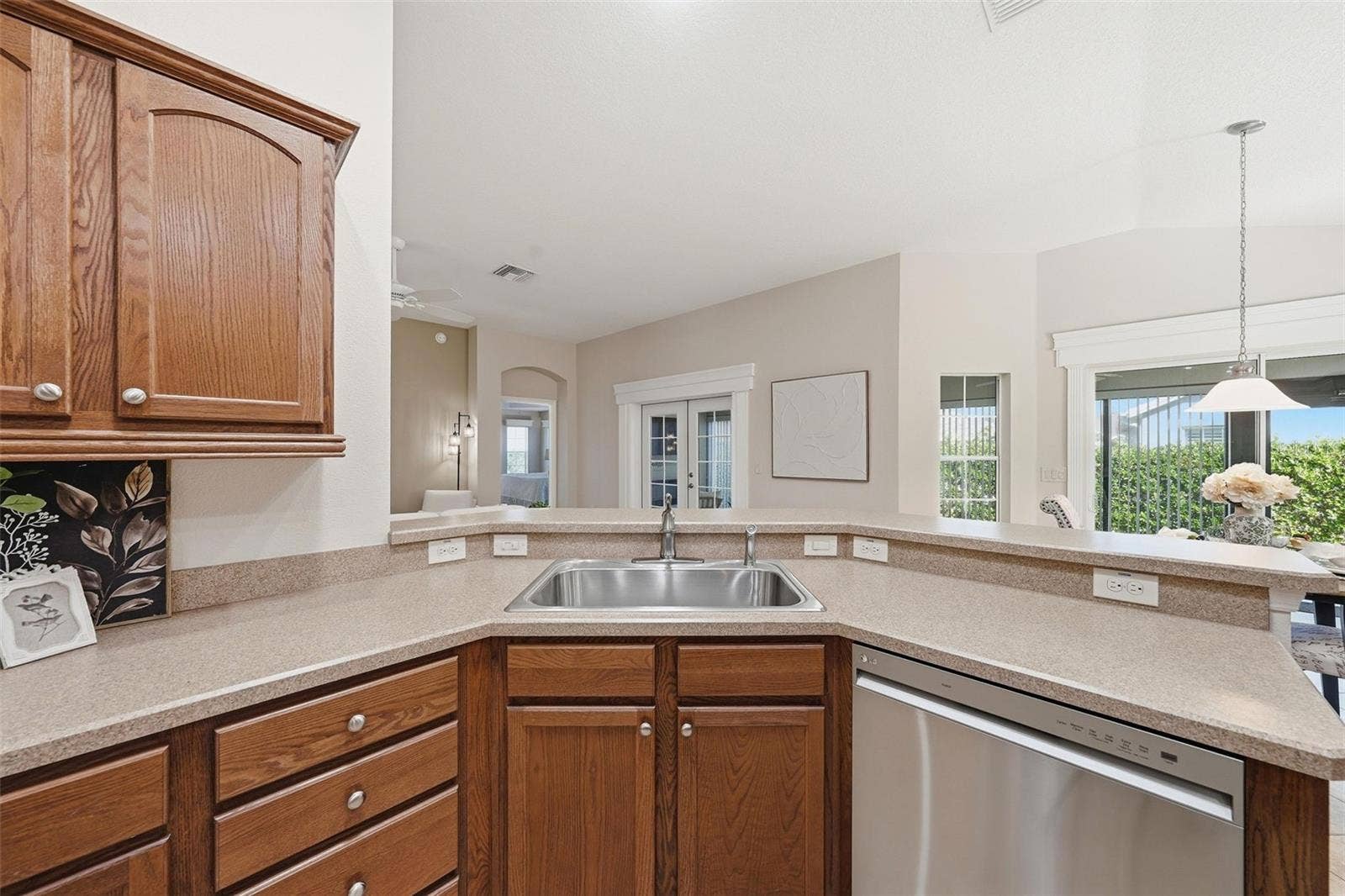 1385 HACKBERRY PLACE, The Villages, FL 32163 1385 HACKBERRY PLACE, The Villages, FL 32163