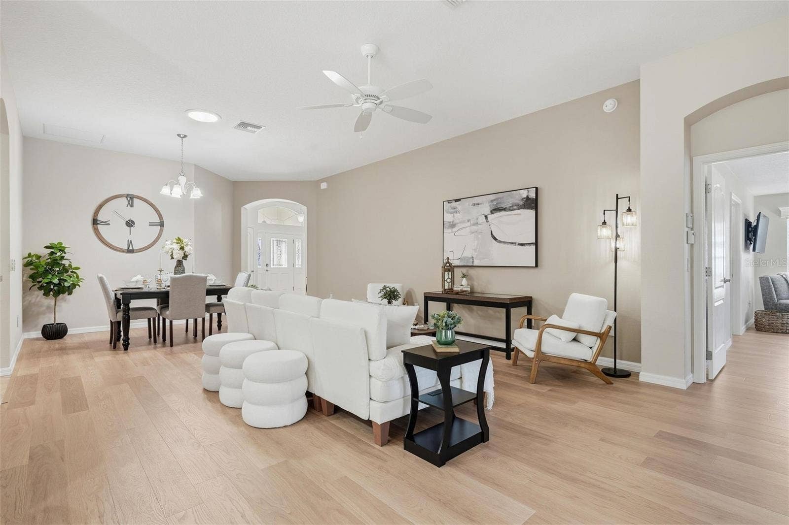1385 HACKBERRY PLACE, The Villages, FL 32163 1385 HACKBERRY PLACE, The Villages, FL 32163