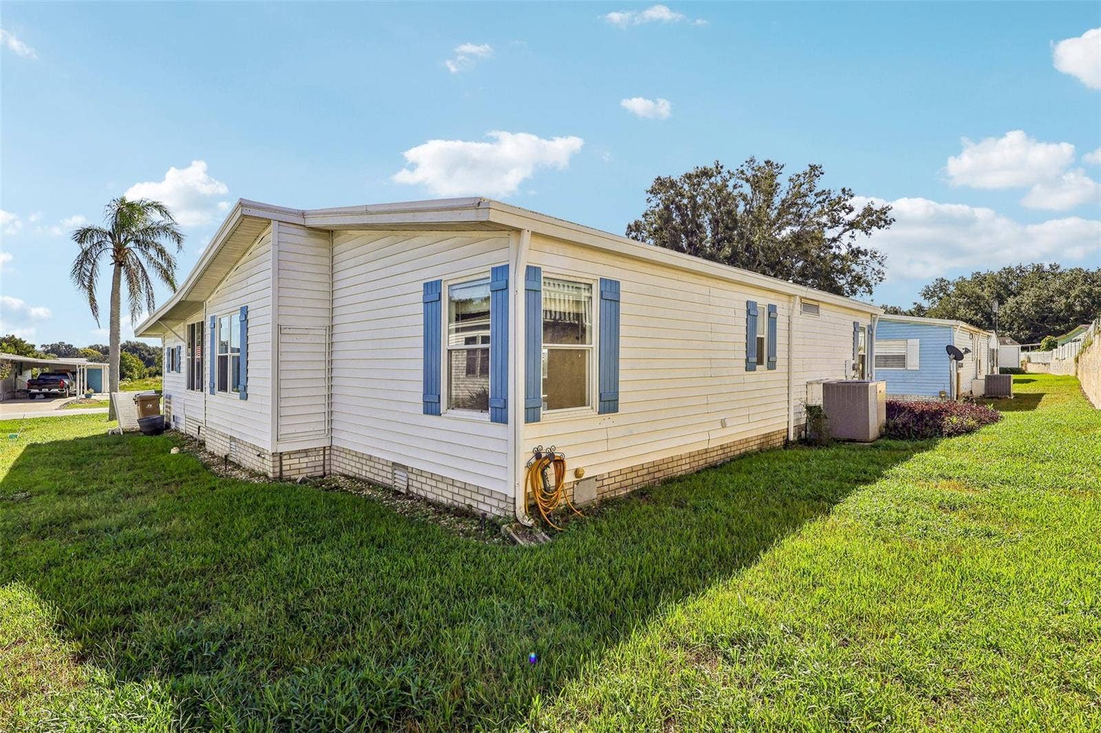 25109 CLIFFORD HILL, Leesburg, FL 34748 25109 CLIFFORD HILL, Leesburg, FL 34748