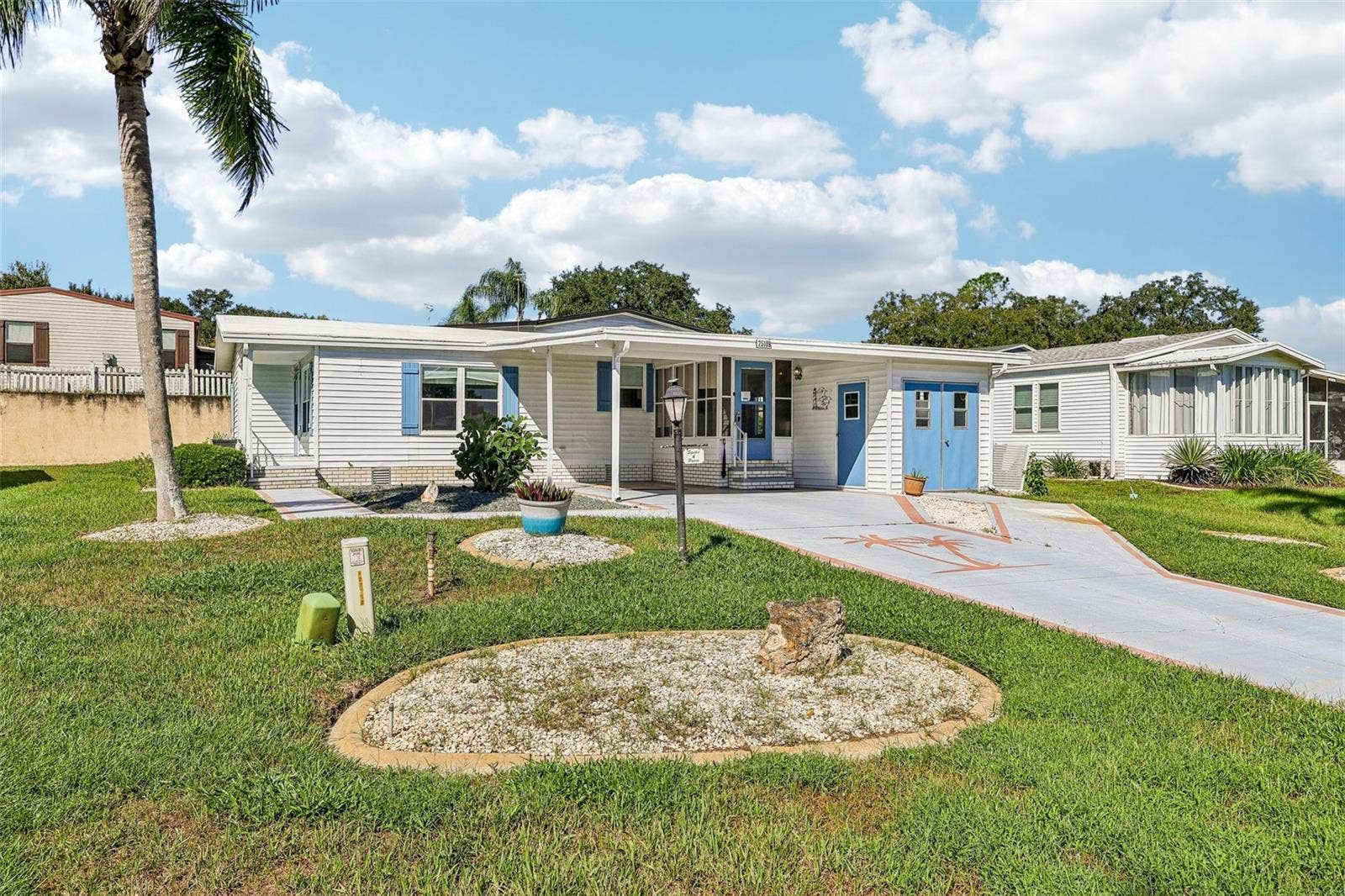 25109 CLIFFORD HILL, Leesburg, FL 34748 25109 CLIFFORD HILL, Leesburg, FL 34748