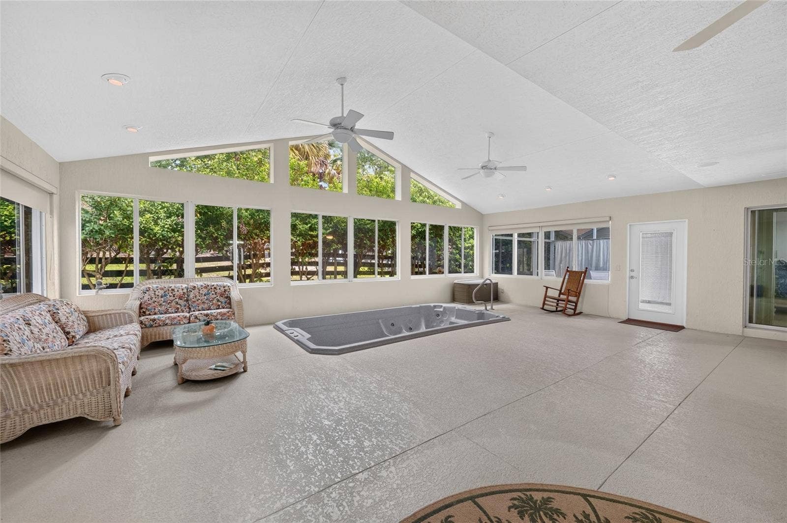 9245 SE 169TH BENTLEY STREET, The Villages, FL 32162 9245 SE 169TH BENTLEY STREET, The Villages, FL 32162