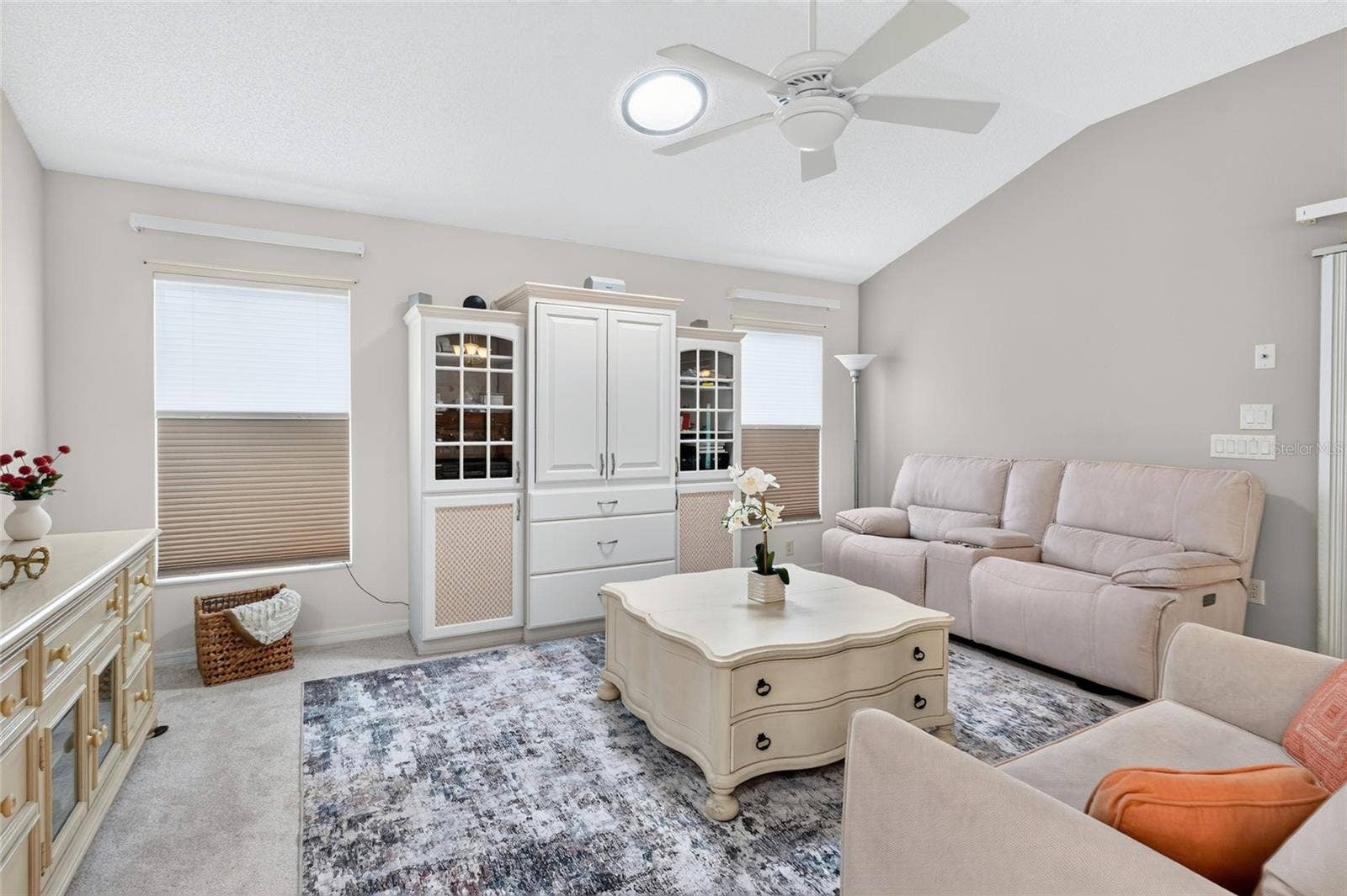 9245 SE 169TH BENTLEY STREET, The Villages, FL 32162 9245 SE 169TH BENTLEY STREET, The Villages, FL 32162