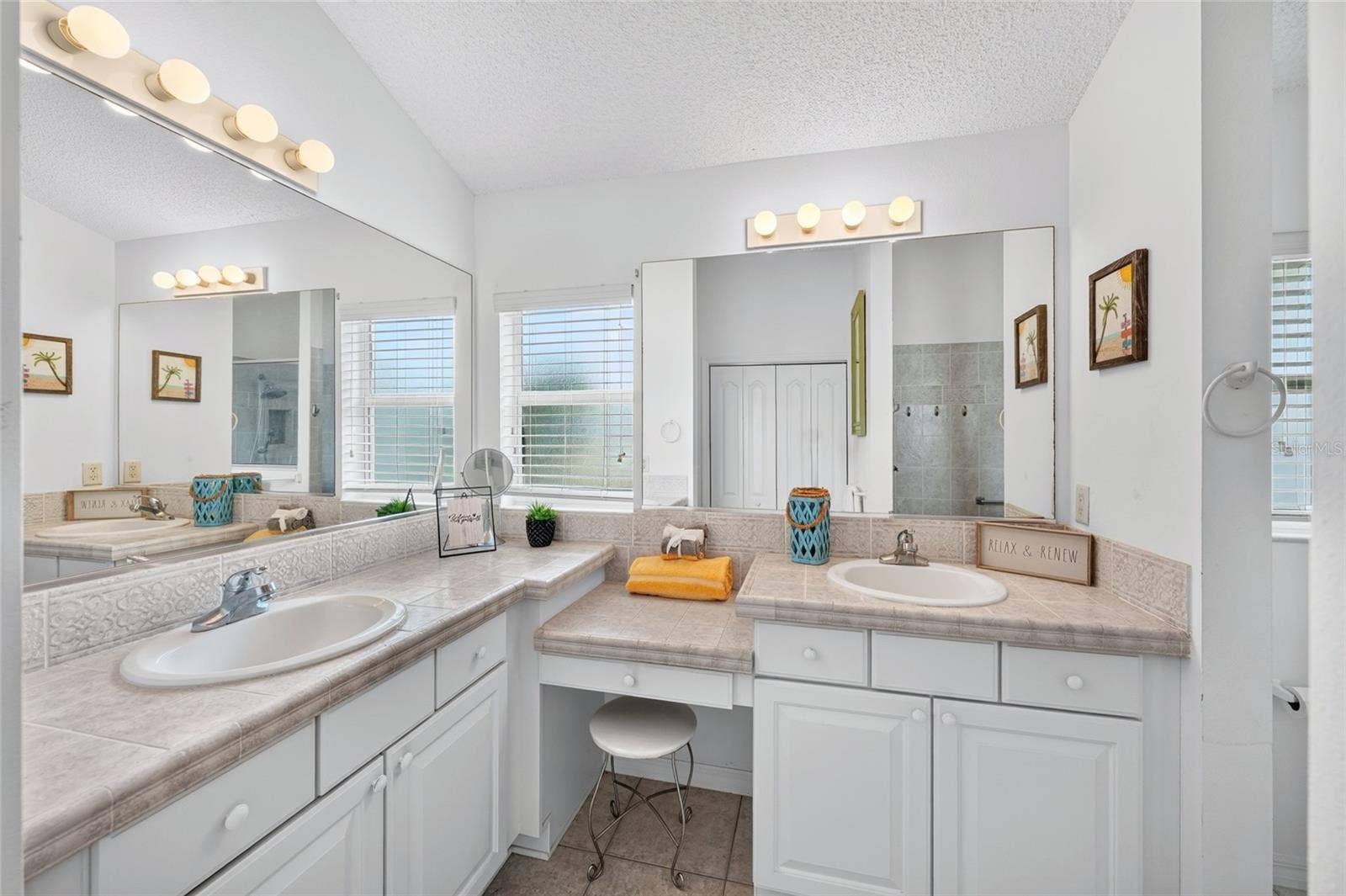 9245 SE 169TH BENTLEY STREET, The Villages, FL 32162 9245 SE 169TH BENTLEY STREET, The Villages, FL 32162