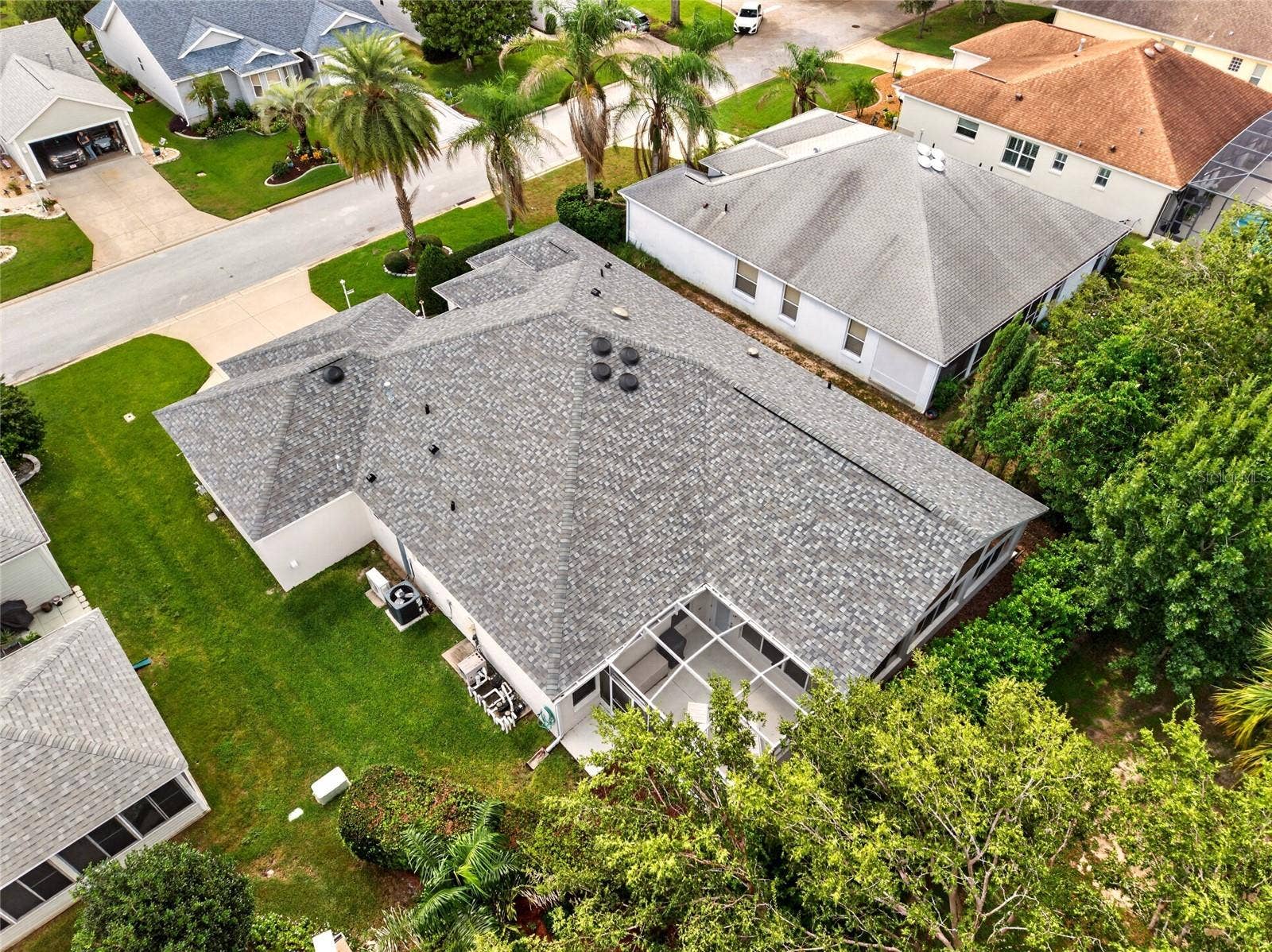9245 SE 169TH BENTLEY STREET, The Villages, FL 32162 9245 SE 169TH BENTLEY STREET, The Villages, FL 32162