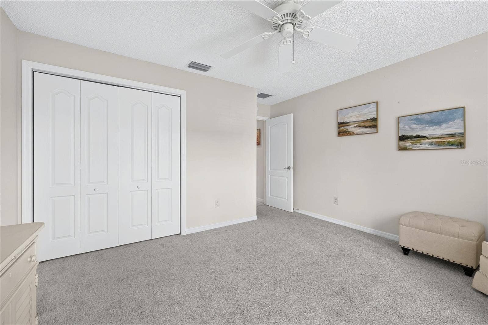 9245 SE 169TH BENTLEY STREET, The Villages, FL 32162 9245 SE 169TH BENTLEY STREET, The Villages, FL 32162
