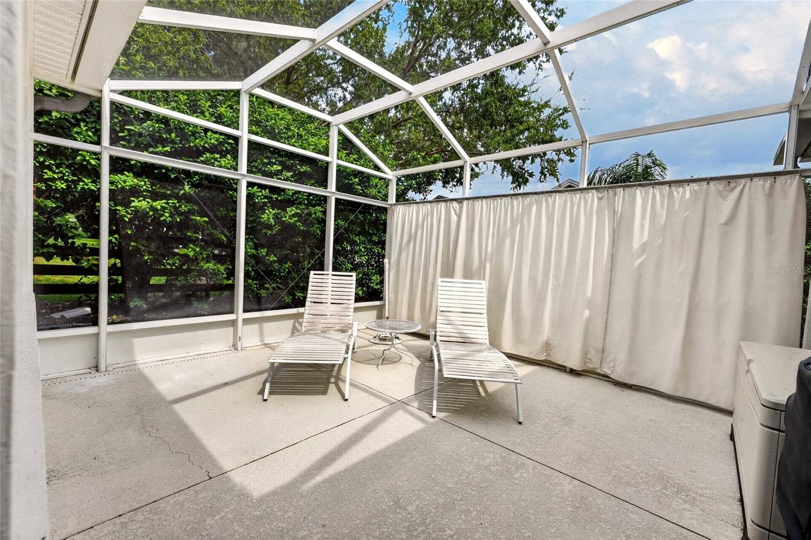 9245 SE 169TH BENTLEY STREET, The Villages, FL 32162 9245 SE 169TH BENTLEY STREET, The Villages, FL 32162