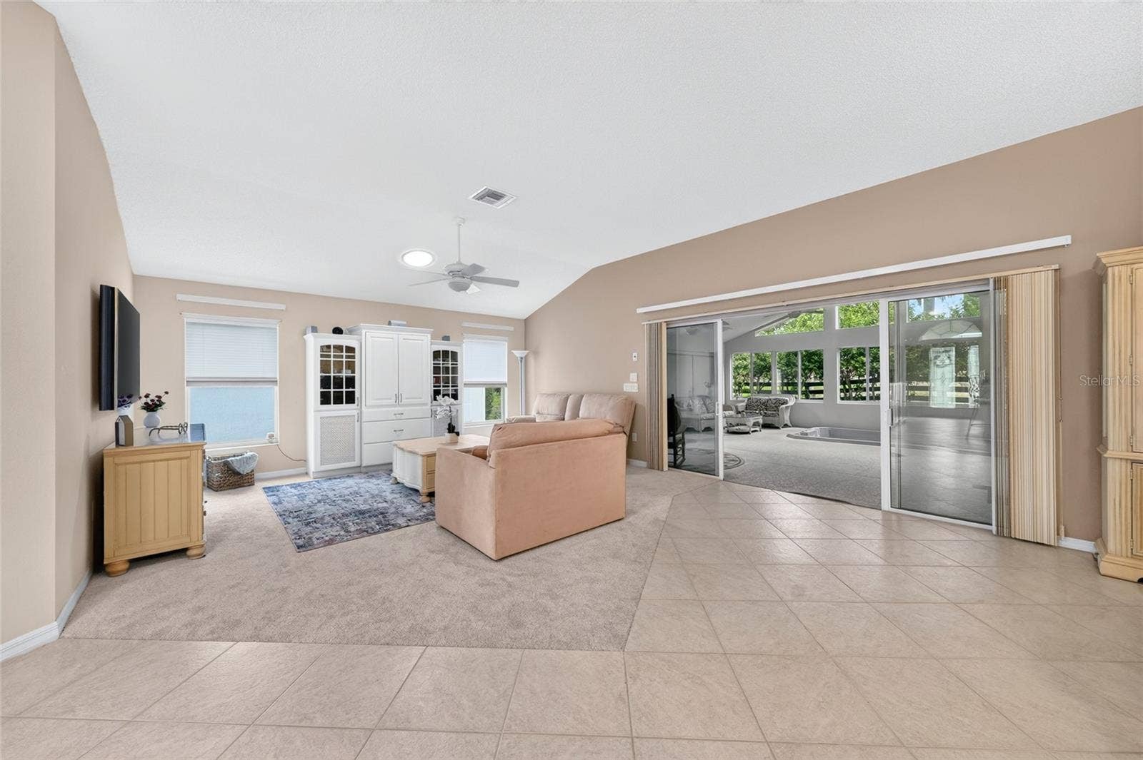 9245 SE 169TH BENTLEY STREET, The Villages, FL 32162 9245 SE 169TH BENTLEY STREET, The Villages, FL 32162