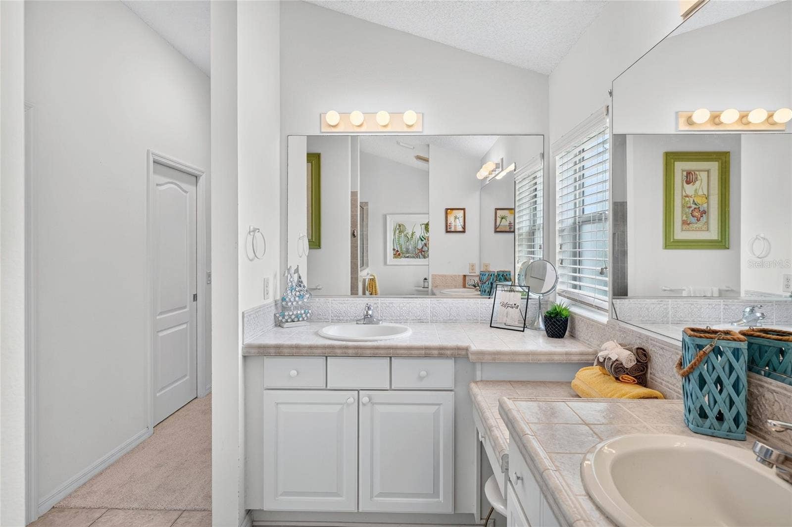 9245 SE 169TH BENTLEY STREET, The Villages, FL 32162 9245 SE 169TH BENTLEY STREET, The Villages, FL 32162