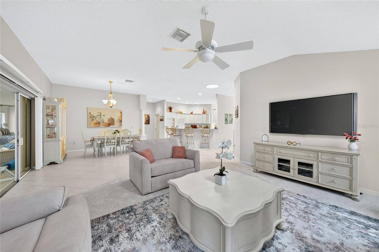 9245 SE 169TH BENTLEY STREET, The Villages, FL 32162 9245 SE 169TH BENTLEY STREET, The Villages, FL 32162