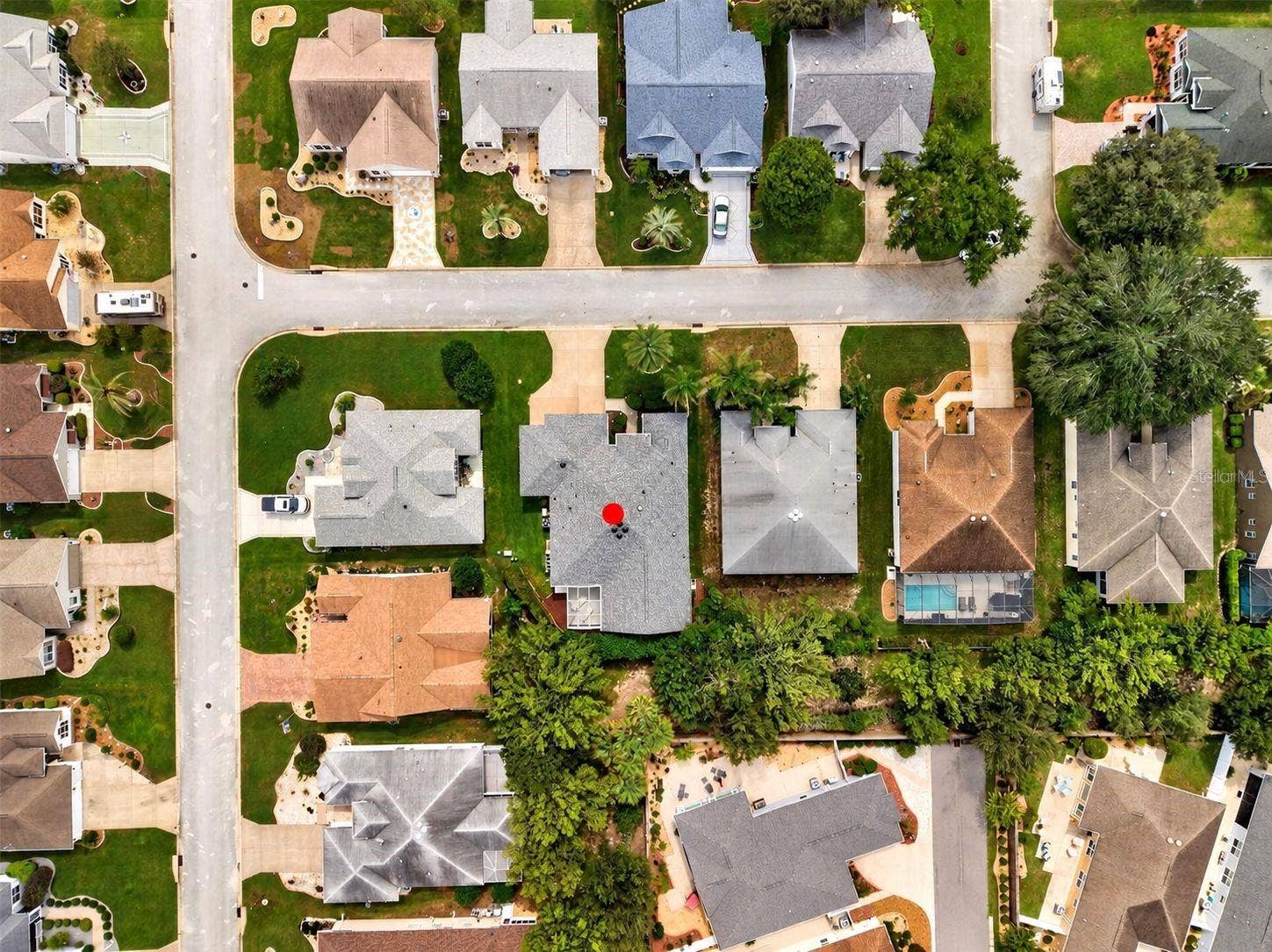 9245 SE 169TH BENTLEY STREET, The Villages, FL 32162 9245 SE 169TH BENTLEY STREET, The Villages, FL 32162