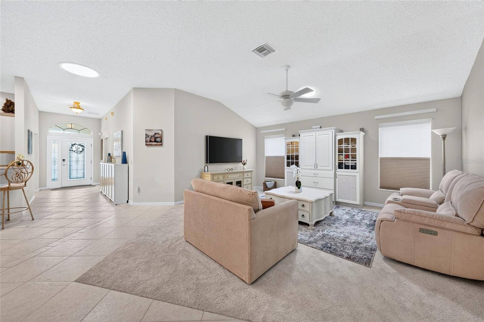9245 SE 169TH BENTLEY STREET, The Villages, FL 32162 9245 SE 169TH BENTLEY STREET, The Villages, FL 32162