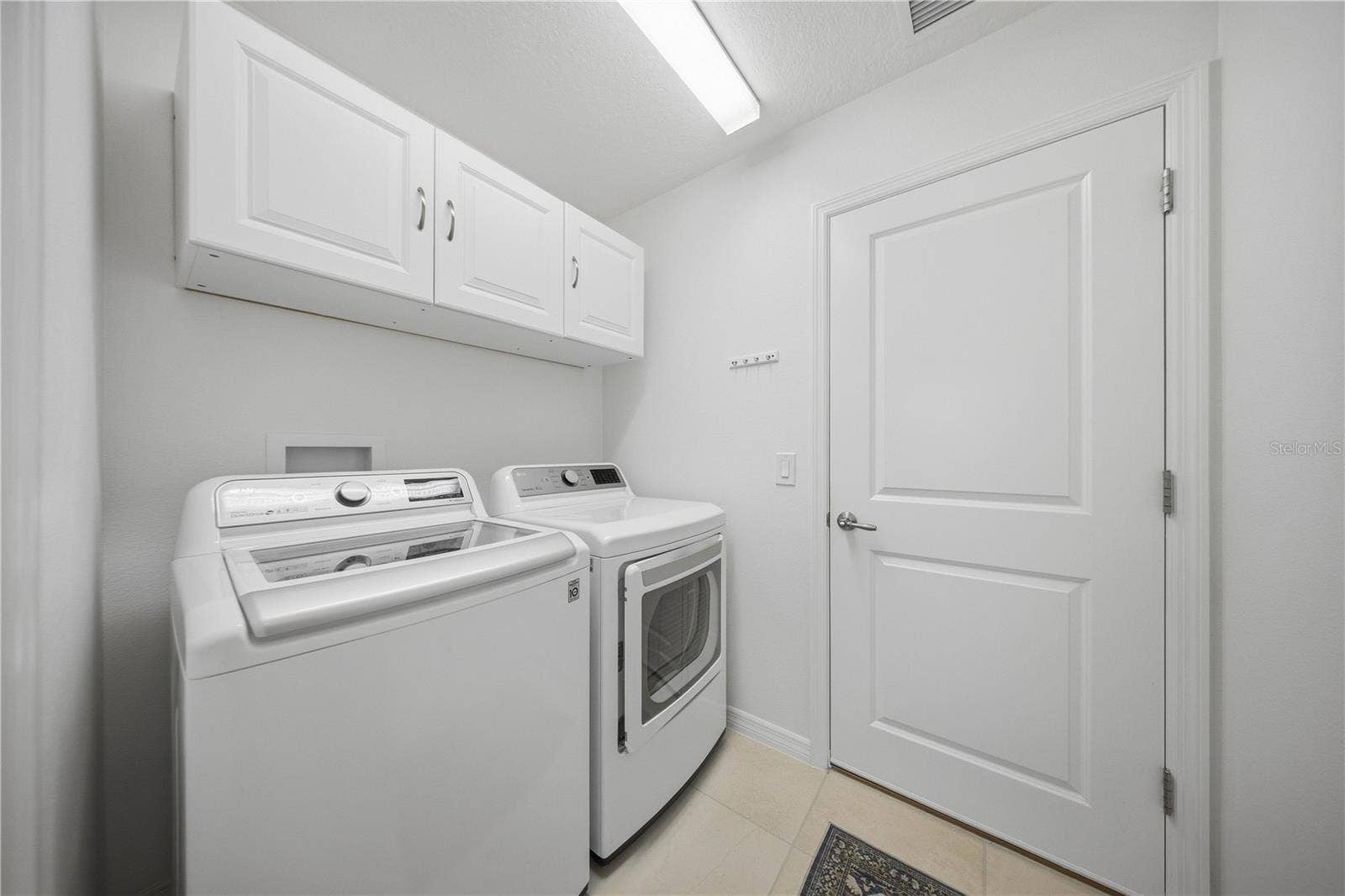 2505 DREW CIRCLE, The Villages, FL 32163 2505 DREW CIRCLE, The Villages, FL 32163