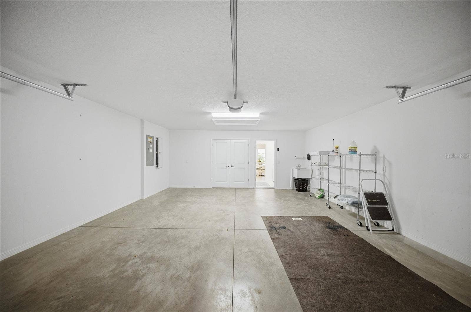 2505 DREW CIRCLE, The Villages, FL 32163 2505 DREW CIRCLE, The Villages, FL 32163