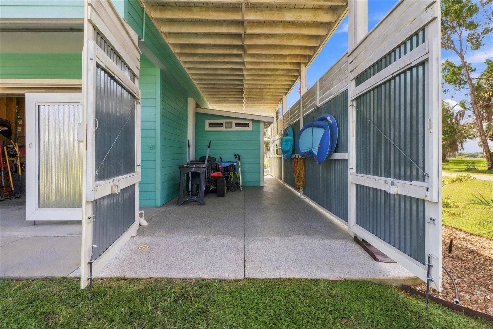2120 NW 15TH STREET, Crystal River, FL 34428