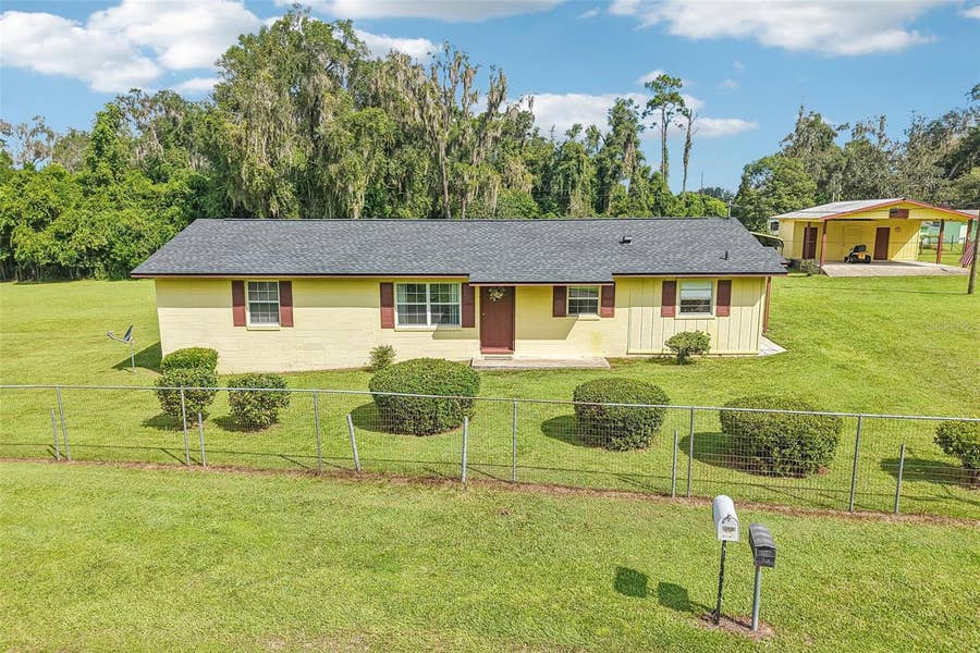 Property photo for 8560 CR 638, Bushnell, FL