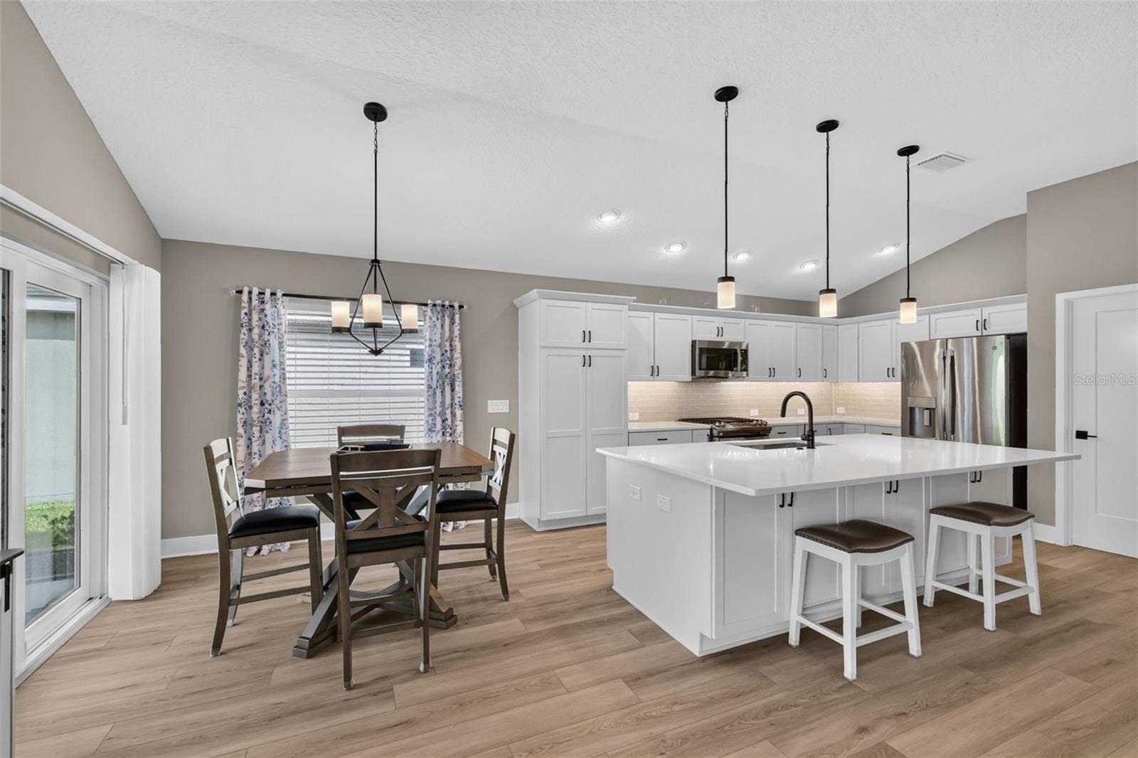 Kitchen and Dinette
