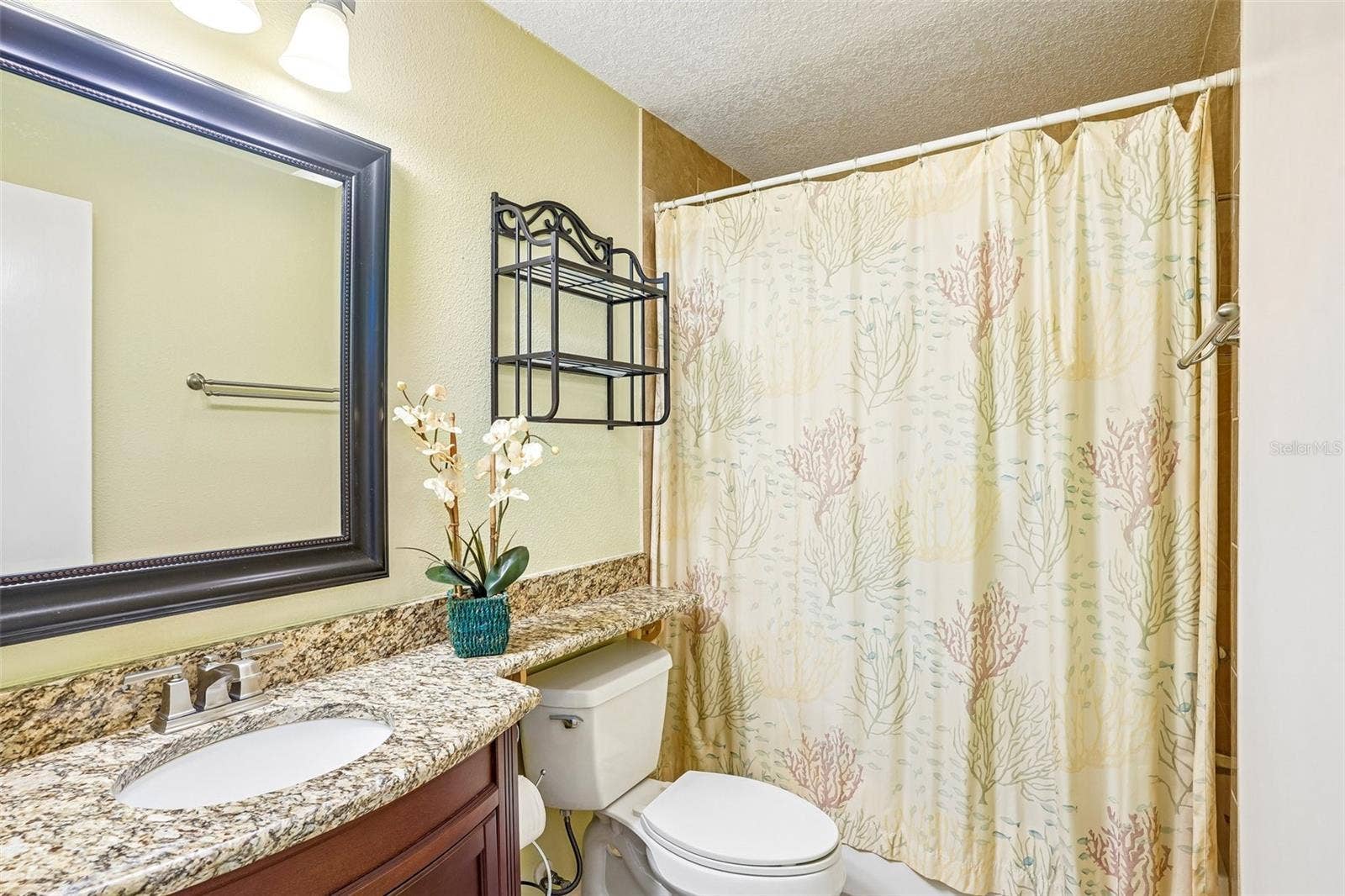 101 W LEMON STREET, Lady Lake, FL 32159 101 W LEMON STREET, Lady Lake, FL 32159
