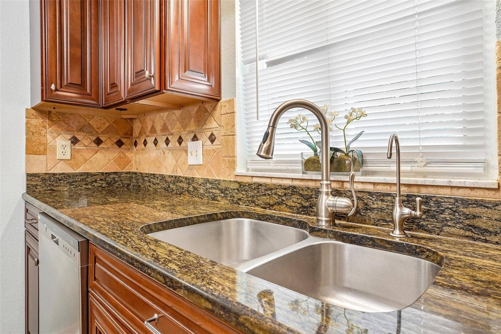 101 W LEMON STREET, Lady Lake, FL 32159 101 W LEMON STREET, Lady Lake, FL 32159