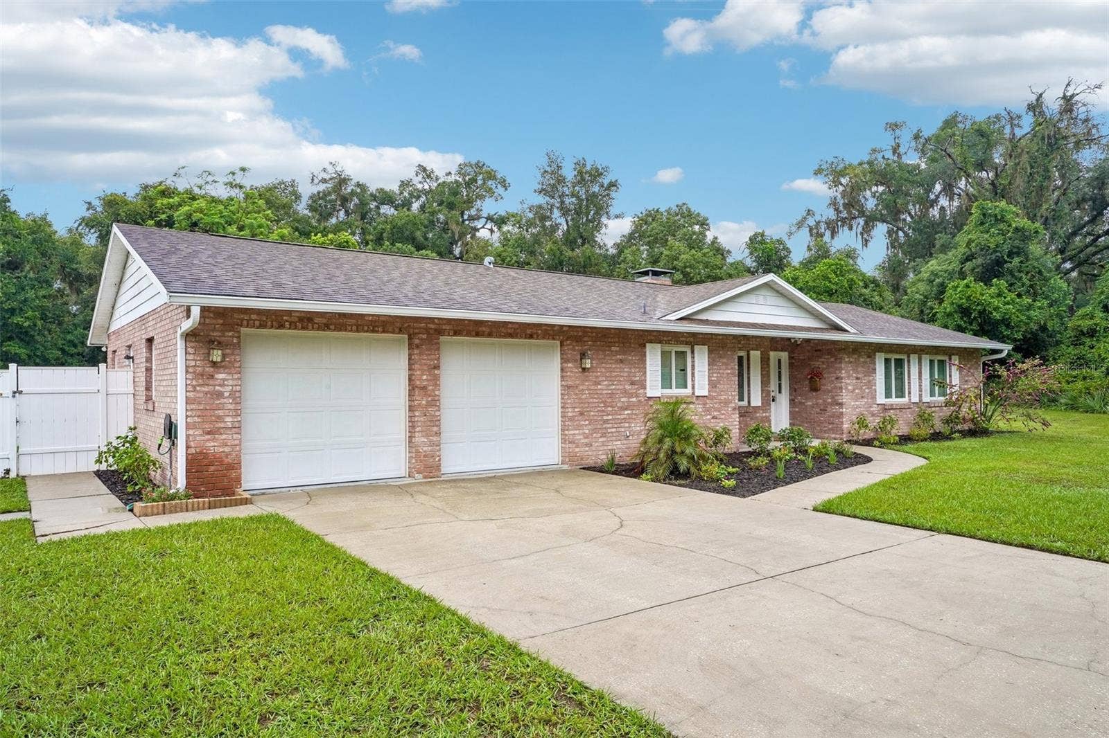 101 W LEMON STREET, Lady Lake, FL 32159 101 W LEMON STREET, Lady Lake, FL 32159
