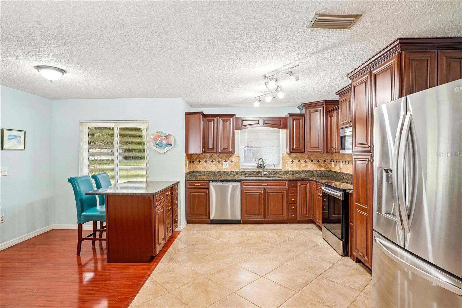 101 W LEMON STREET, Lady Lake, FL 32159 101 W LEMON STREET, Lady Lake, FL 32159