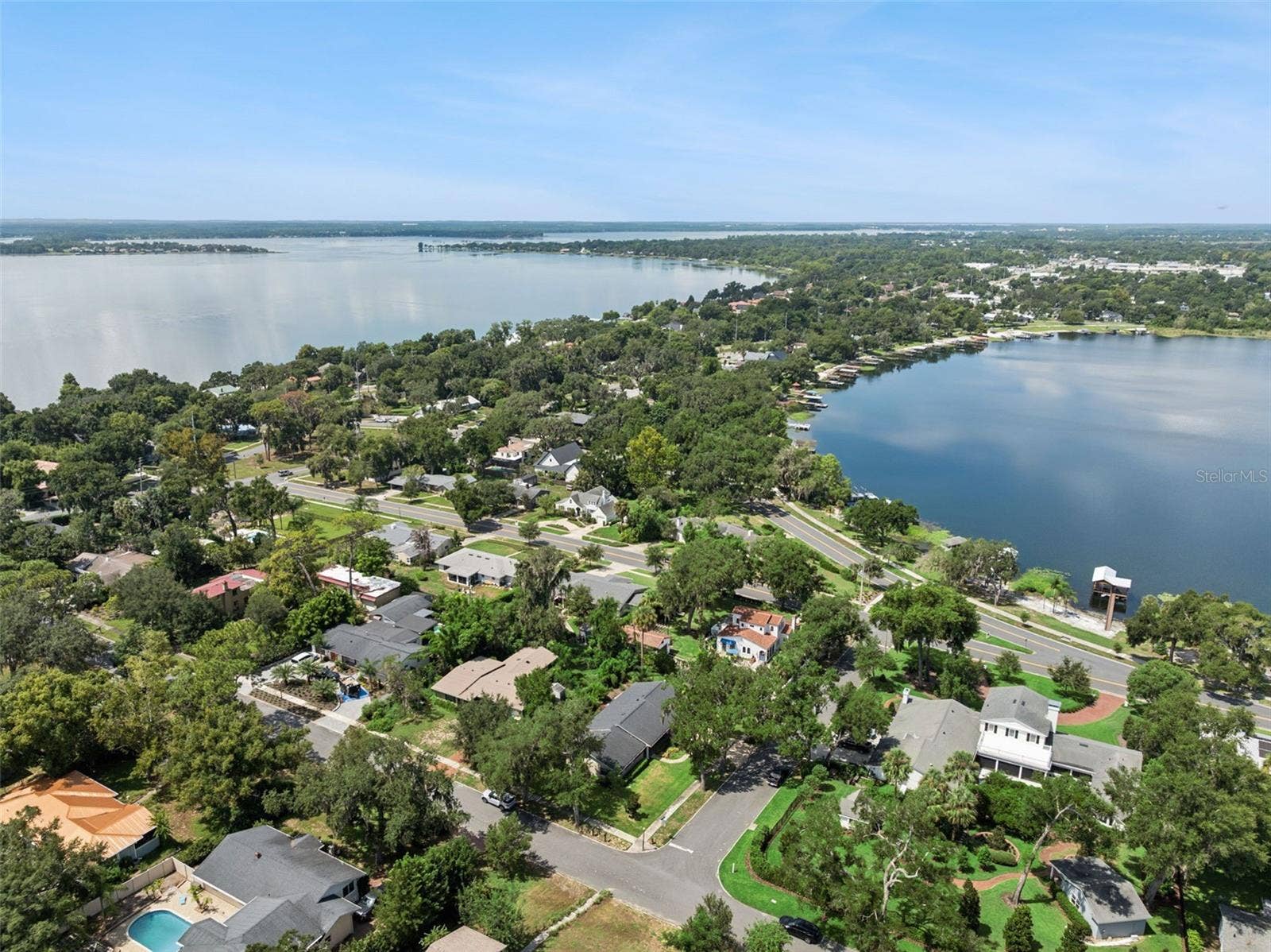 1325 OVERLOOK DRIVE, Mount Dora, FL 32757 In the center of Mount Dora's historic district