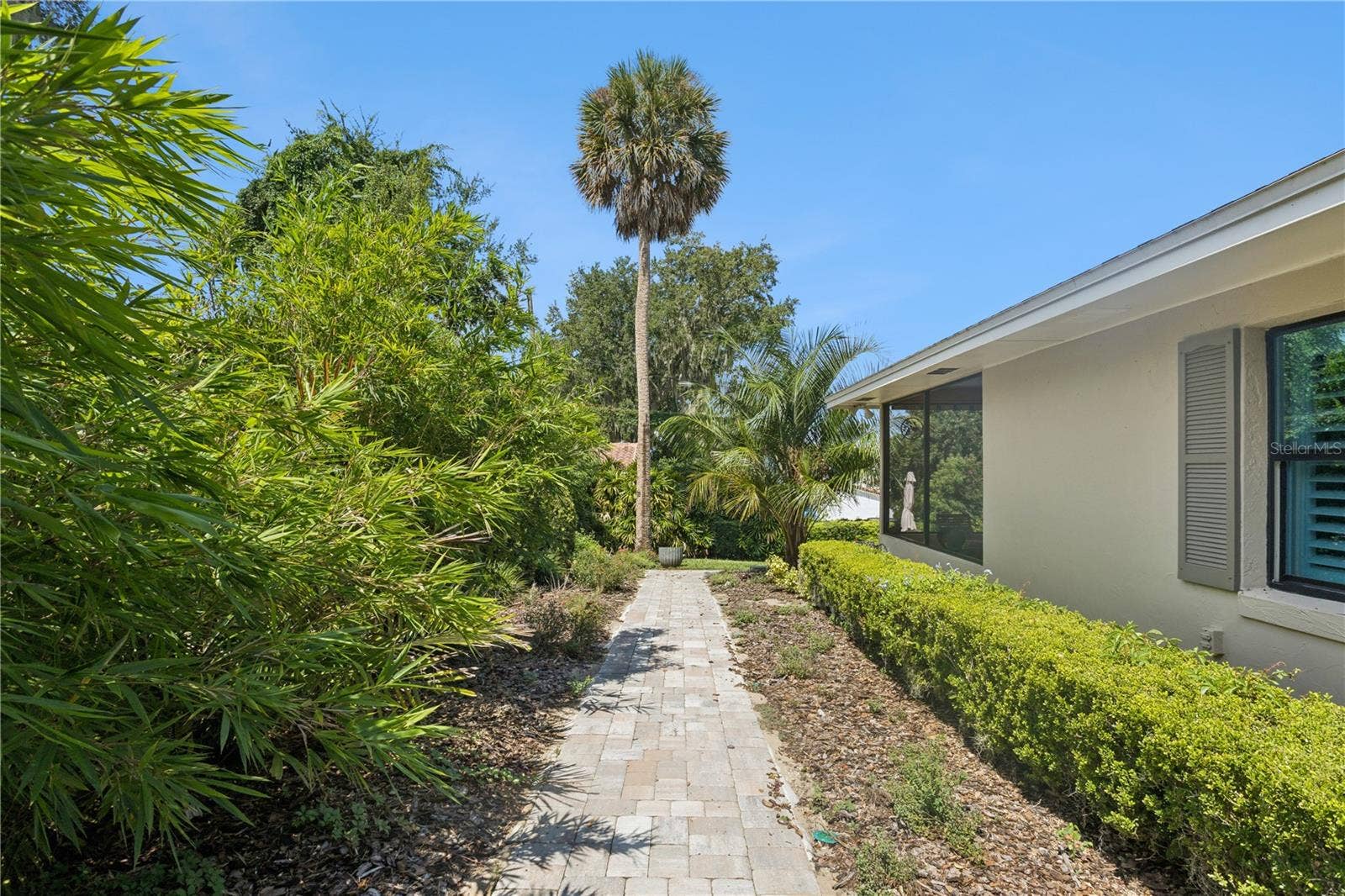 1325 OVERLOOK DRIVE, Mount Dora, FL 32757 1325 OVERLOOK DRIVE, Mount Dora, FL 32757