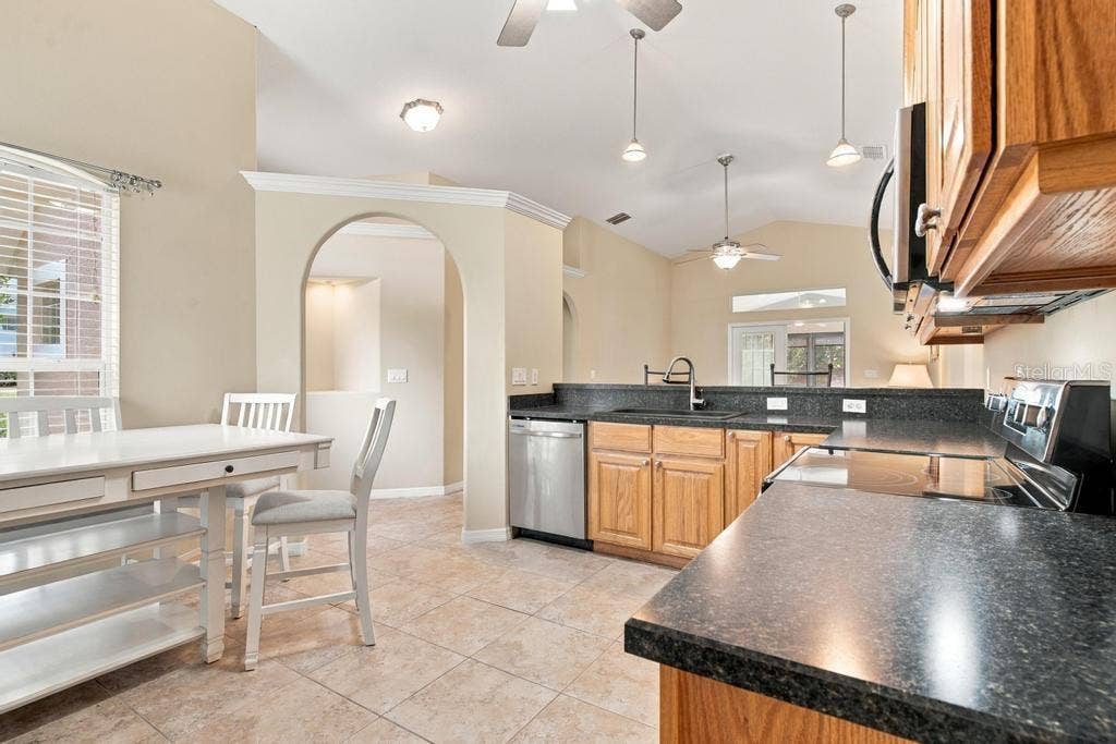 81 GOLFVIEW CIRCLE, Umatilla, FL 32784 81 GOLFVIEW CIRCLE, Umatilla, FL 32784