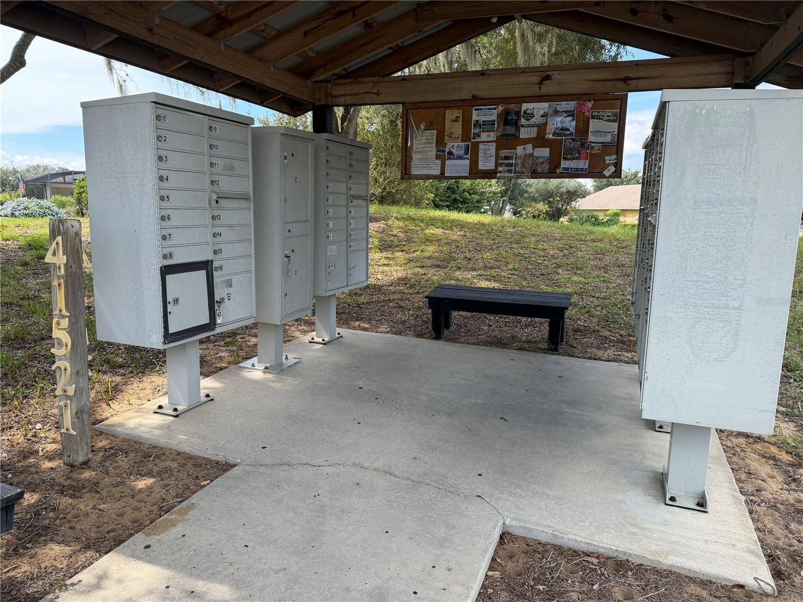 81 GOLFVIEW CIRCLE, Umatilla, FL 32784 Community Mailboxes
