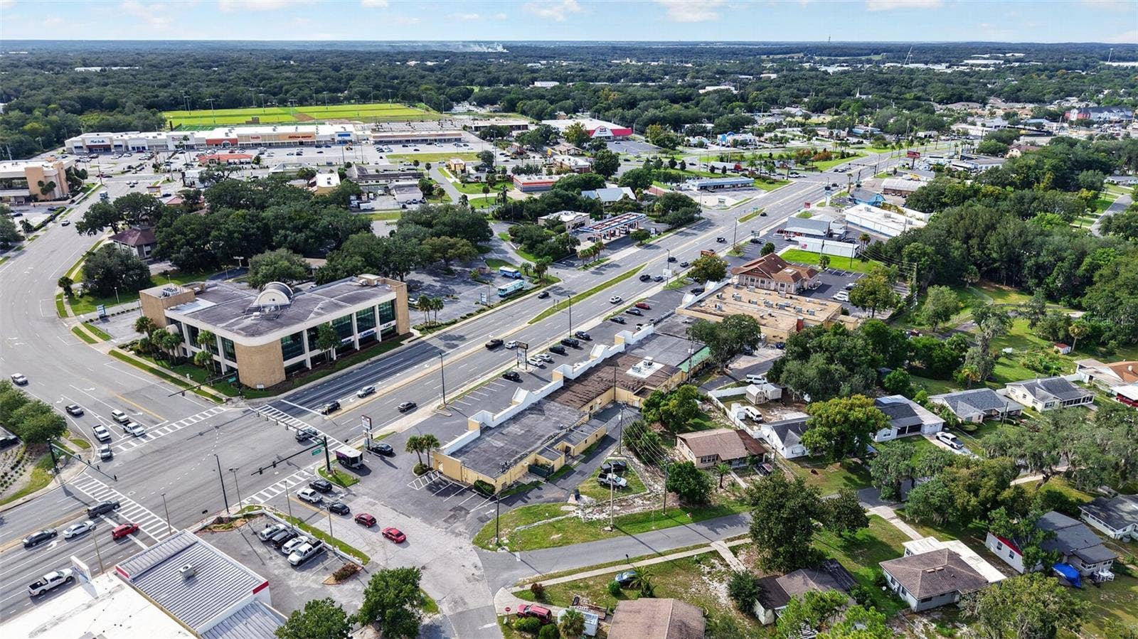1326 W NORTH BOULEVARD, #1, Leesburg, FL 34748 1326 W NORTH BOULEVARD, #1, Leesburg, FL 34748