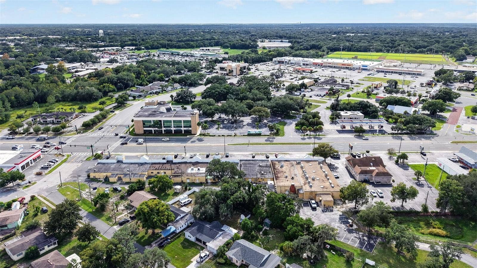1326 W NORTH BOULEVARD, #1, Leesburg, FL 34748 1326 W NORTH BOULEVARD, #1, Leesburg, FL 34748