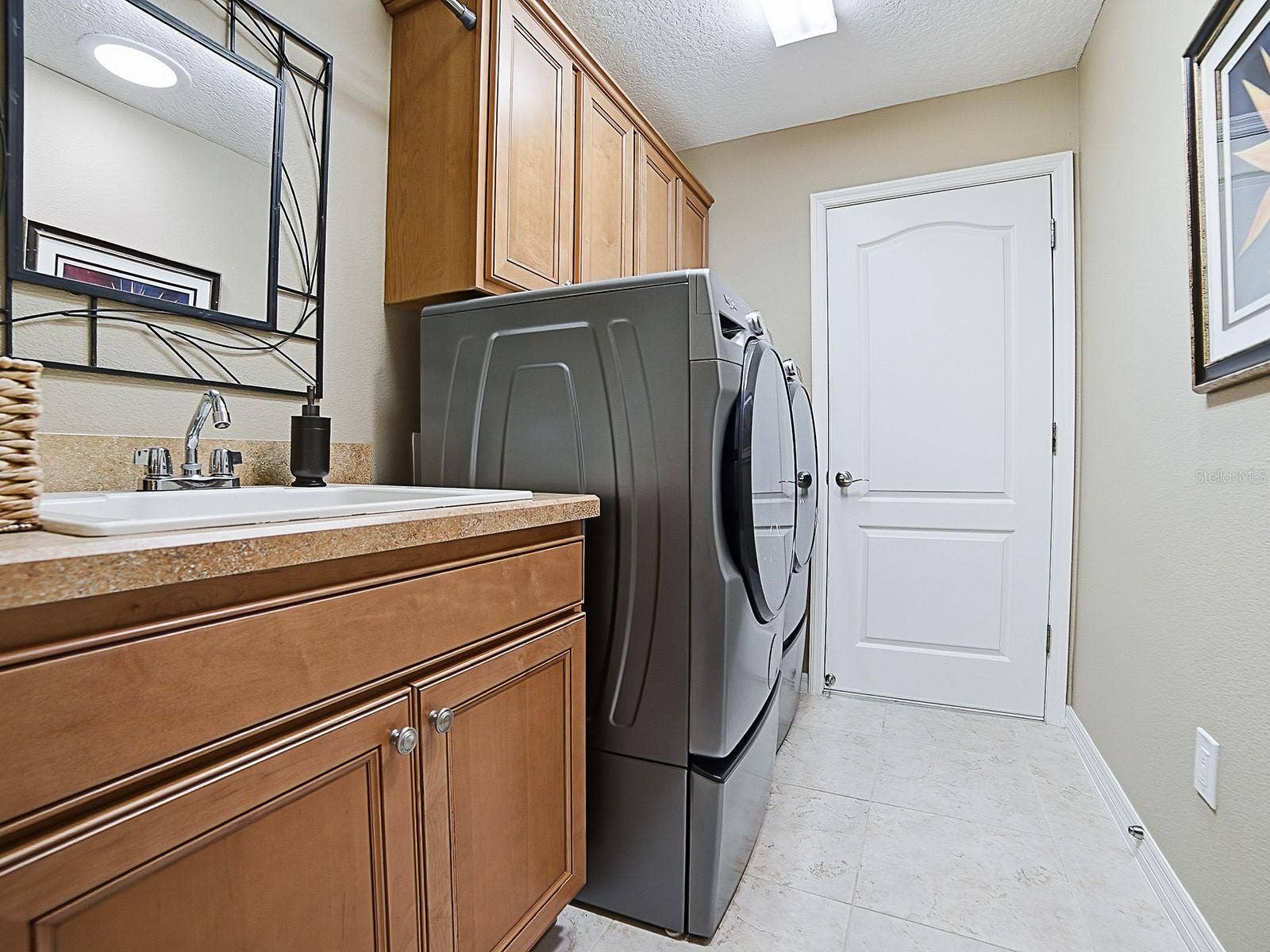 2269 KINCORD COURT, The Villages, FL 32162 2269 KINCORD COURT, The Villages, FL 32162