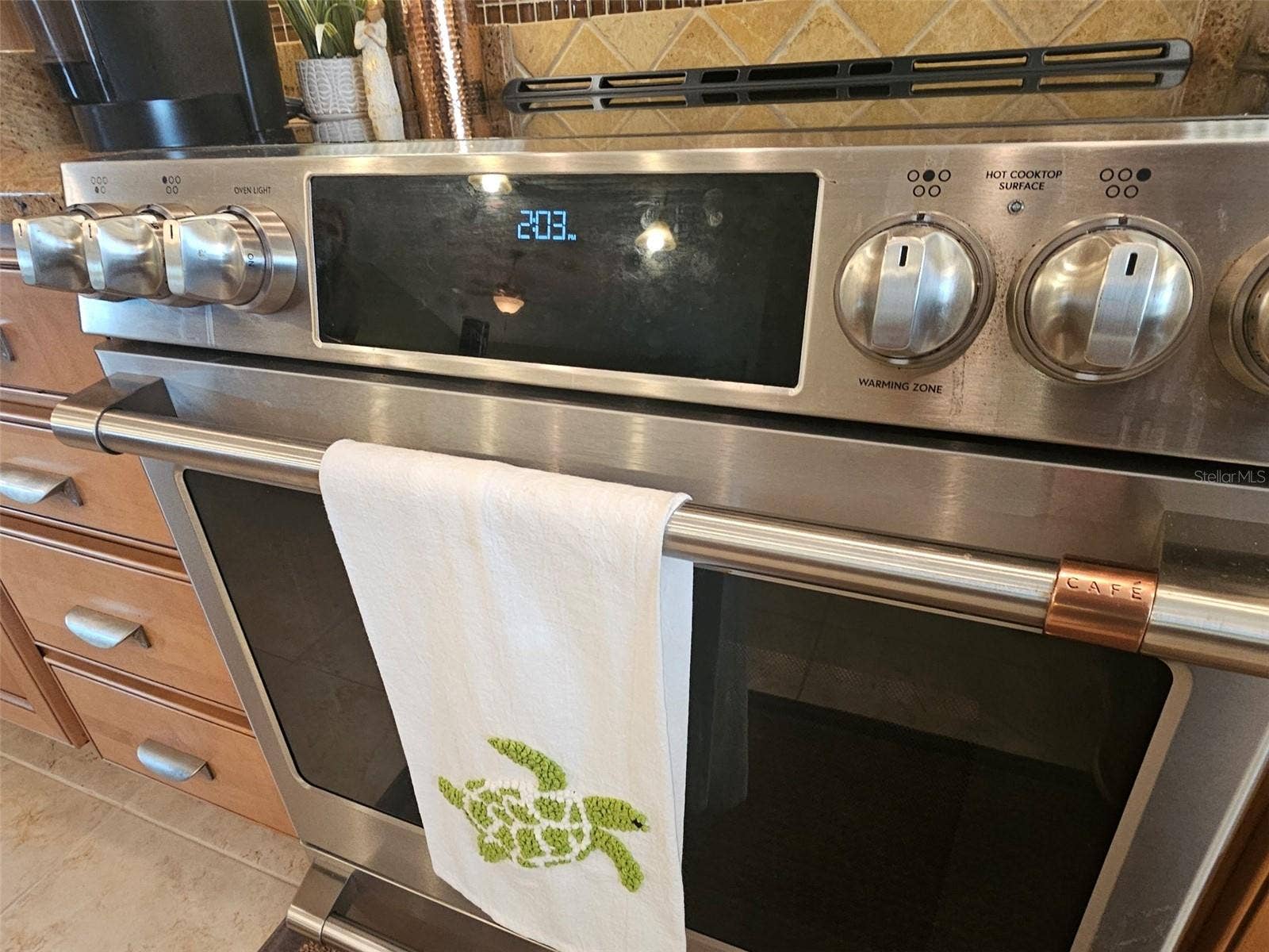 2269 KINCORD COURT, The Villages, FL 32162 Cafe Stove, electric
