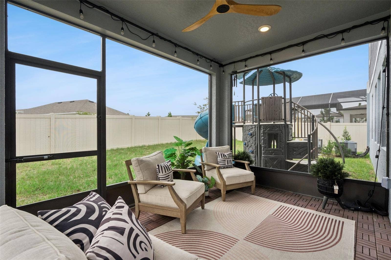 6175 SHAVASANA RD ROAD, Clermont, FL 34714 Screened back patio