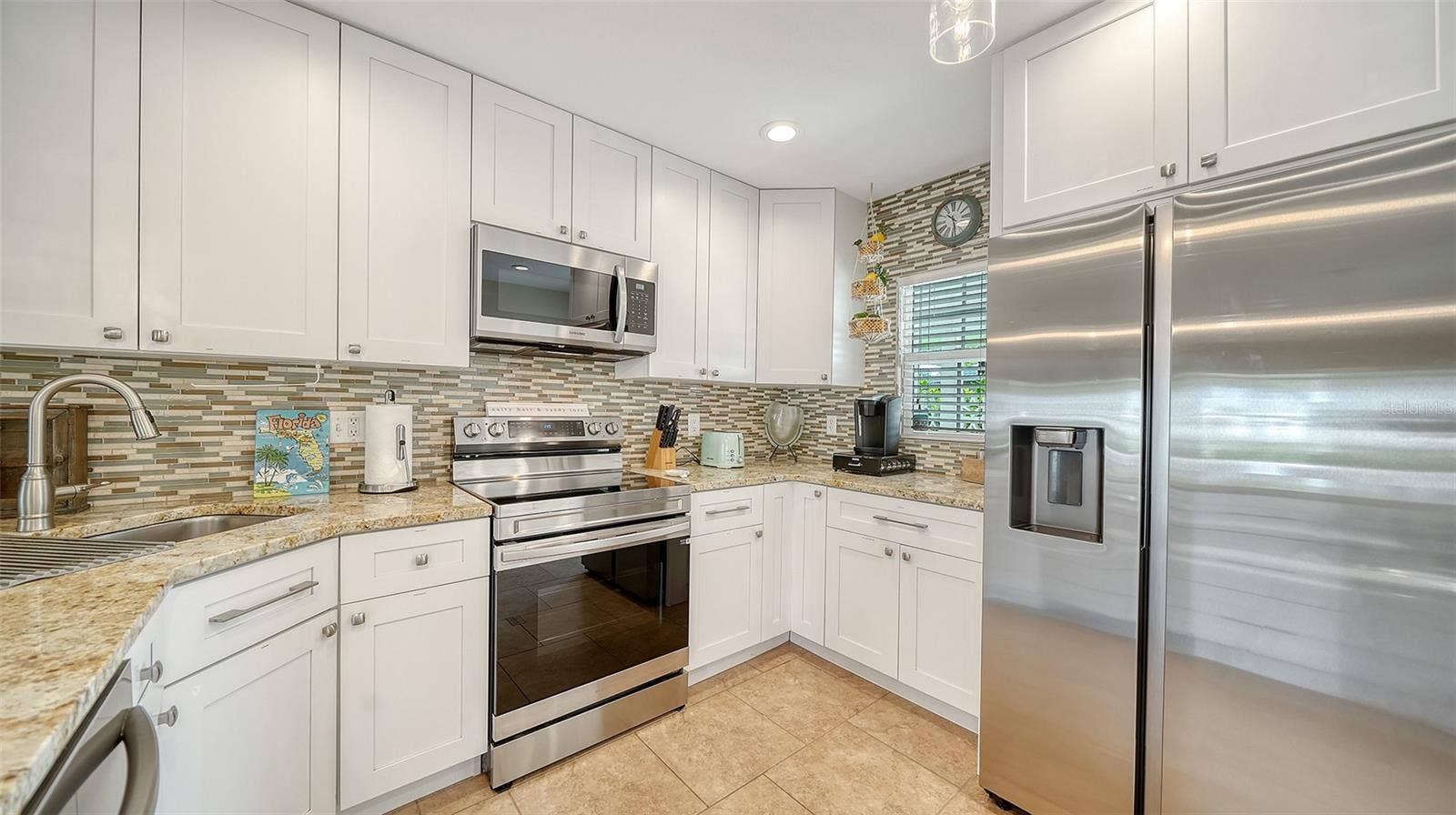 1229 MOONMIST CIRCLE, #P6, Sarasota, FL 34242 New Appliances