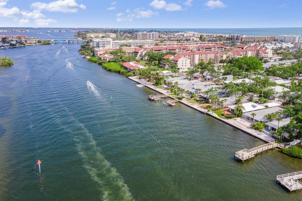 1229 MOONMIST CIRCLE, #P6, Sarasota, FL 34242 Intracoastal Waterway