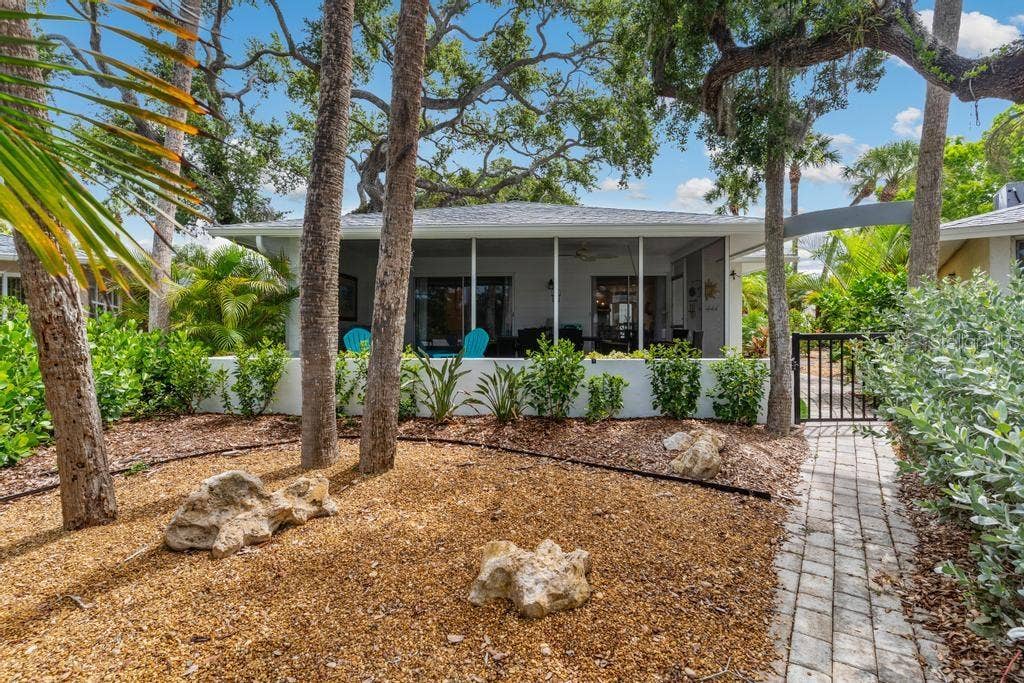 1229 MOONMIST CIRCLE, #P6, Sarasota, FL 34242 Rear View of Private Path from Pool to Your Villa