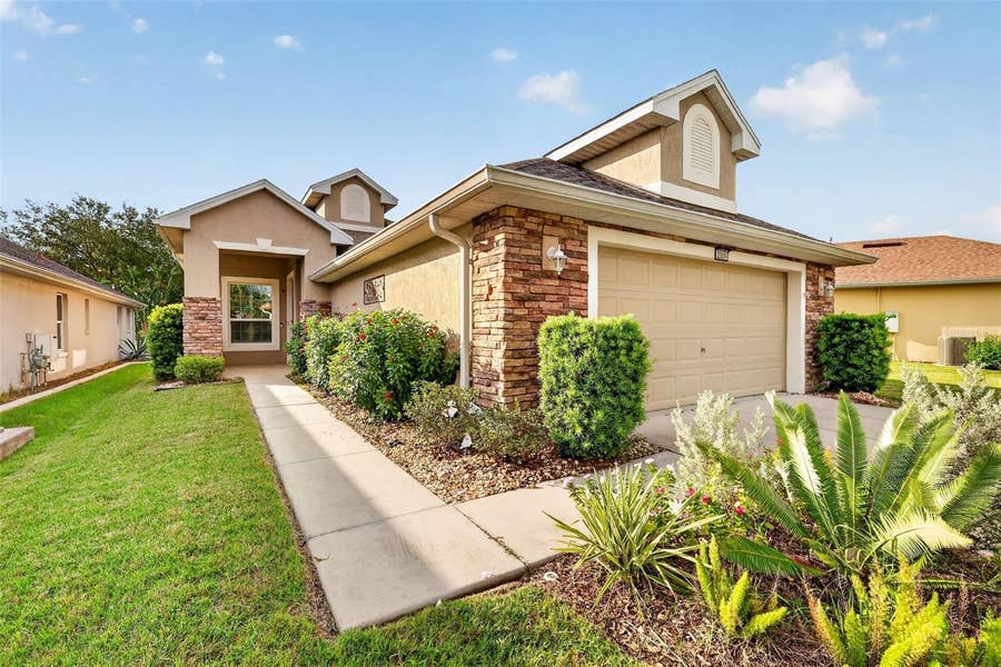 Property photo for 2009 BAYSIDE AVENUE, Mount Dora, FL