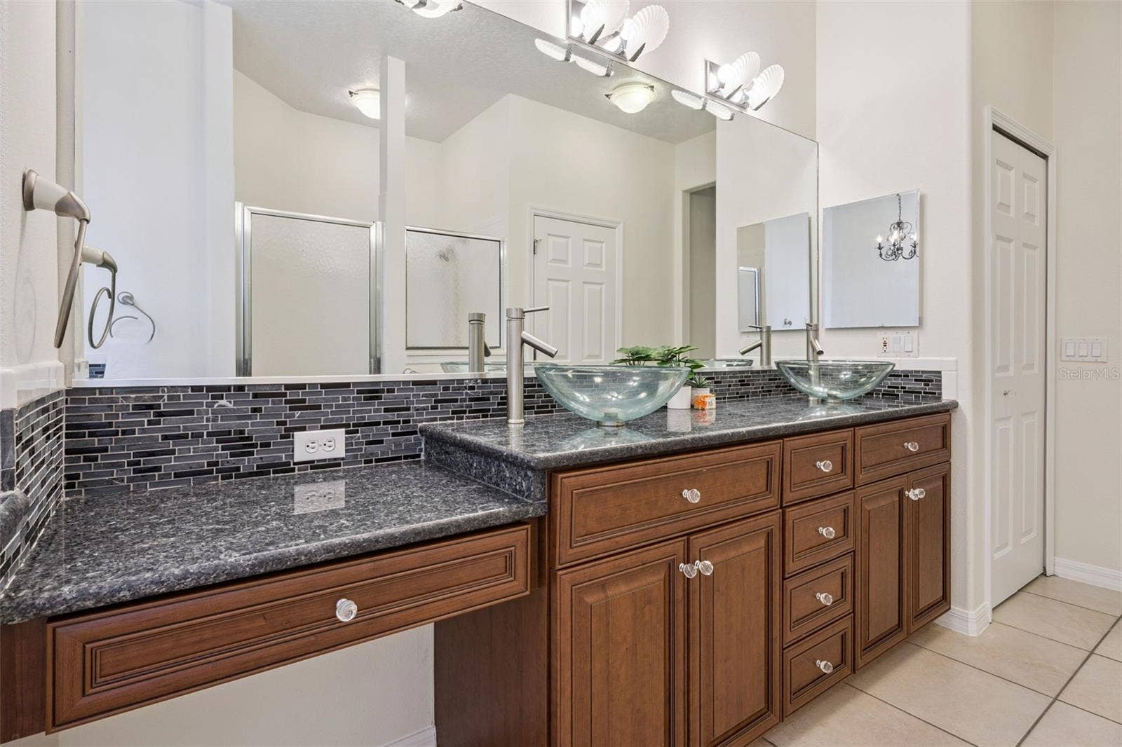 4636 GLEN COE STREET, Leesburg, FL 34748 Primary bathroom