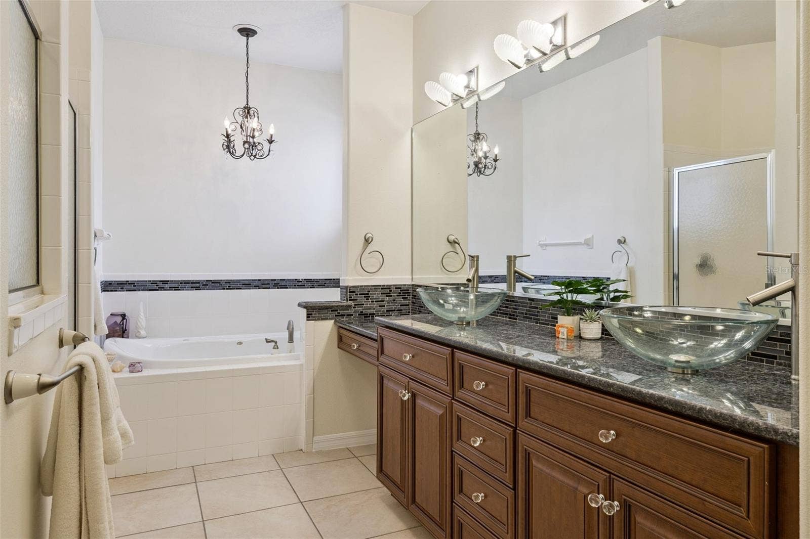 4636 GLEN COE STREET, Leesburg, FL 34748 Primary bathroom