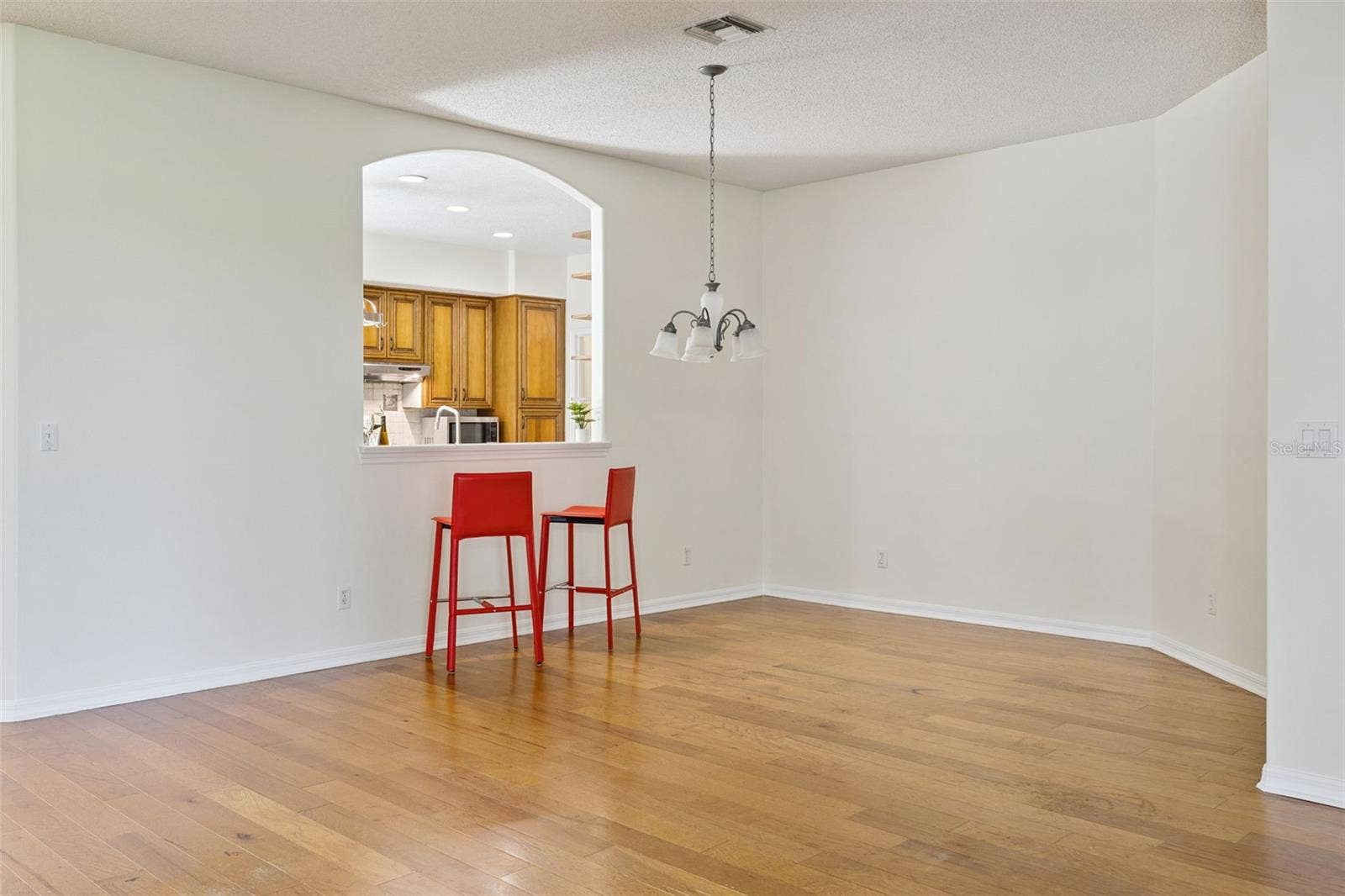 4636 GLEN COE STREET, Leesburg, FL 34748 Dining room