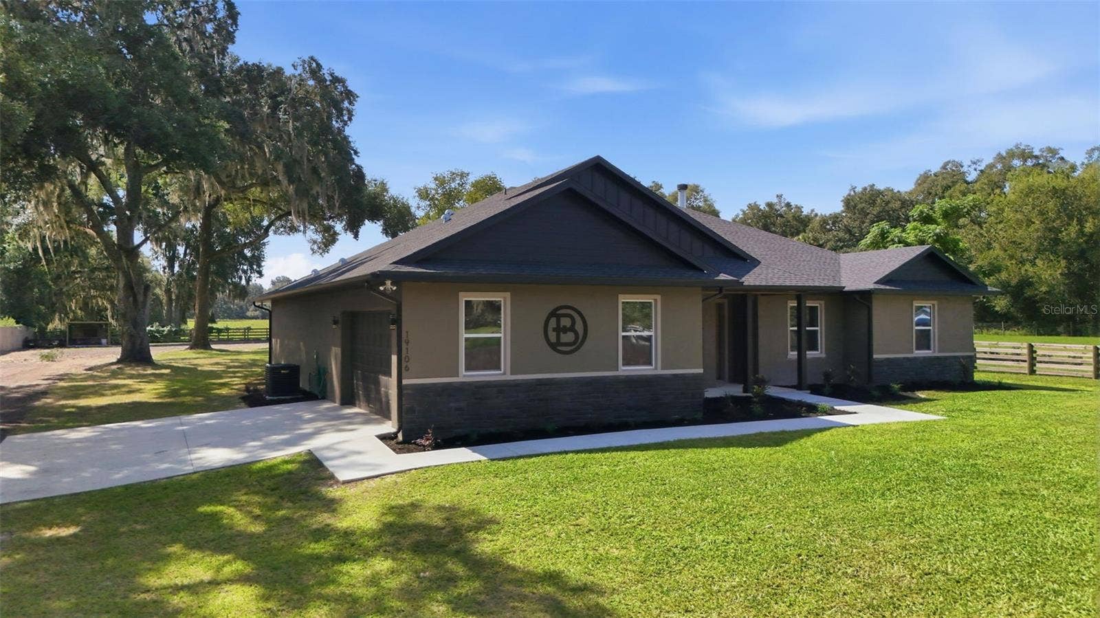 19106 CLAYTON TRAIL, Altoona, FL 32702 19106 CLAYTON TRAIL, Altoona, FL 32702