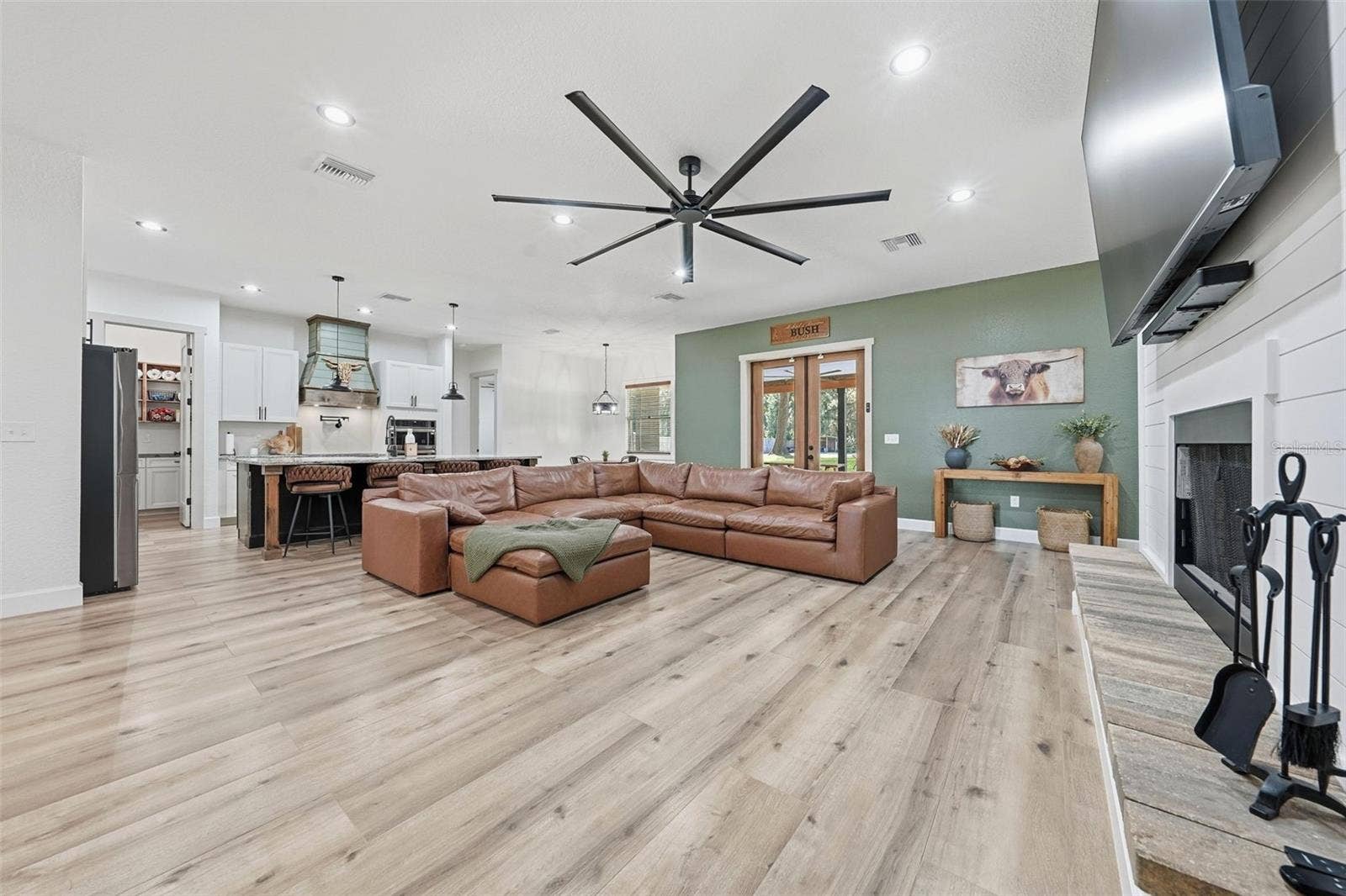19106 CLAYTON TRAIL, Altoona, FL 32702 19106 CLAYTON TRAIL, Altoona, FL 32702